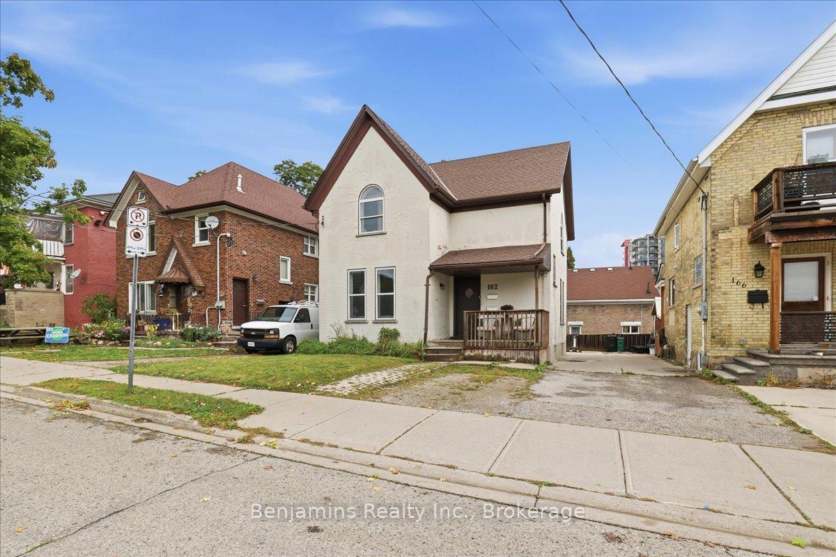 Photo 5 of 162 Church Street, Kitchener, Cedar Hill — HOMEH