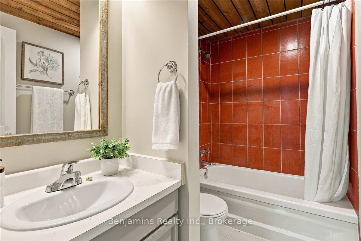 Photo 23 of 162 Church Street, Kitchener, Cedar Hill — HOMEH