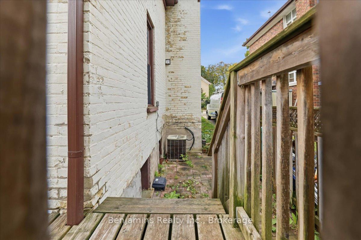 Photo 29 of 162 Church Street, Kitchener, Cedar Hill — HOMEH