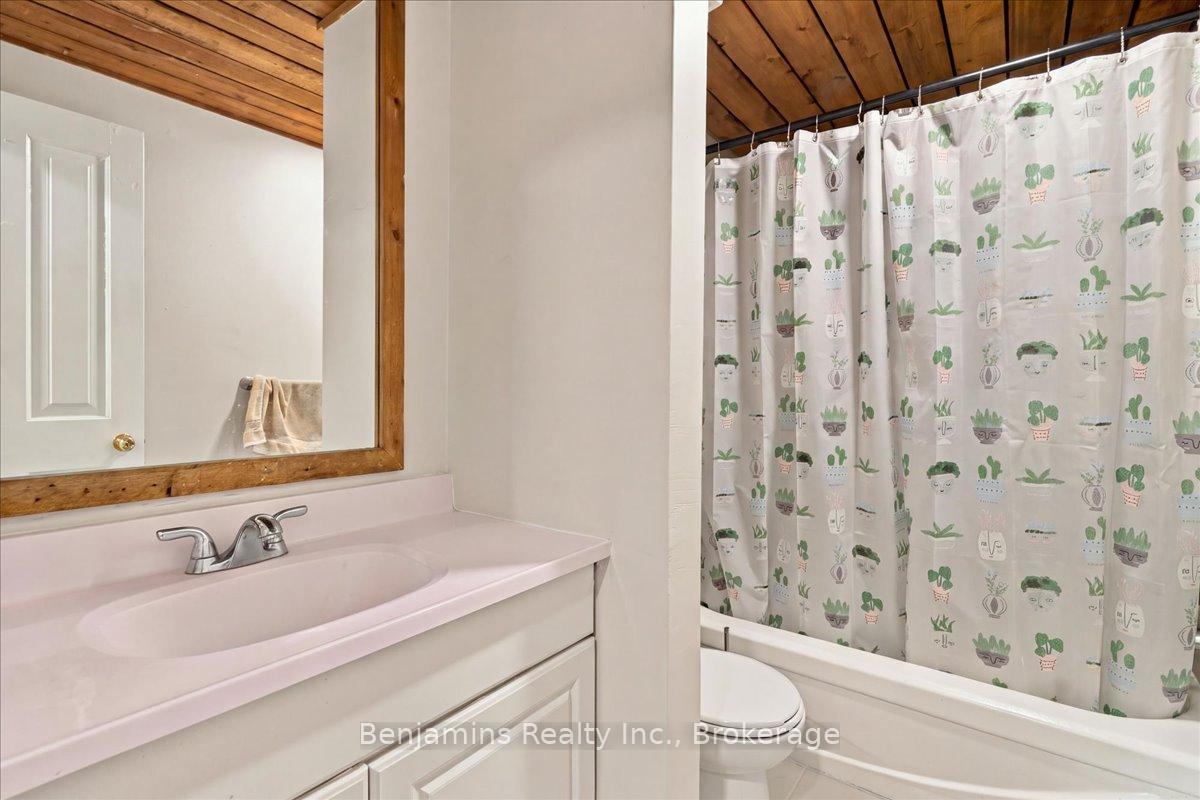 Photo 34 of 162 Church Street, Kitchener, Cedar Hill — HOMEH