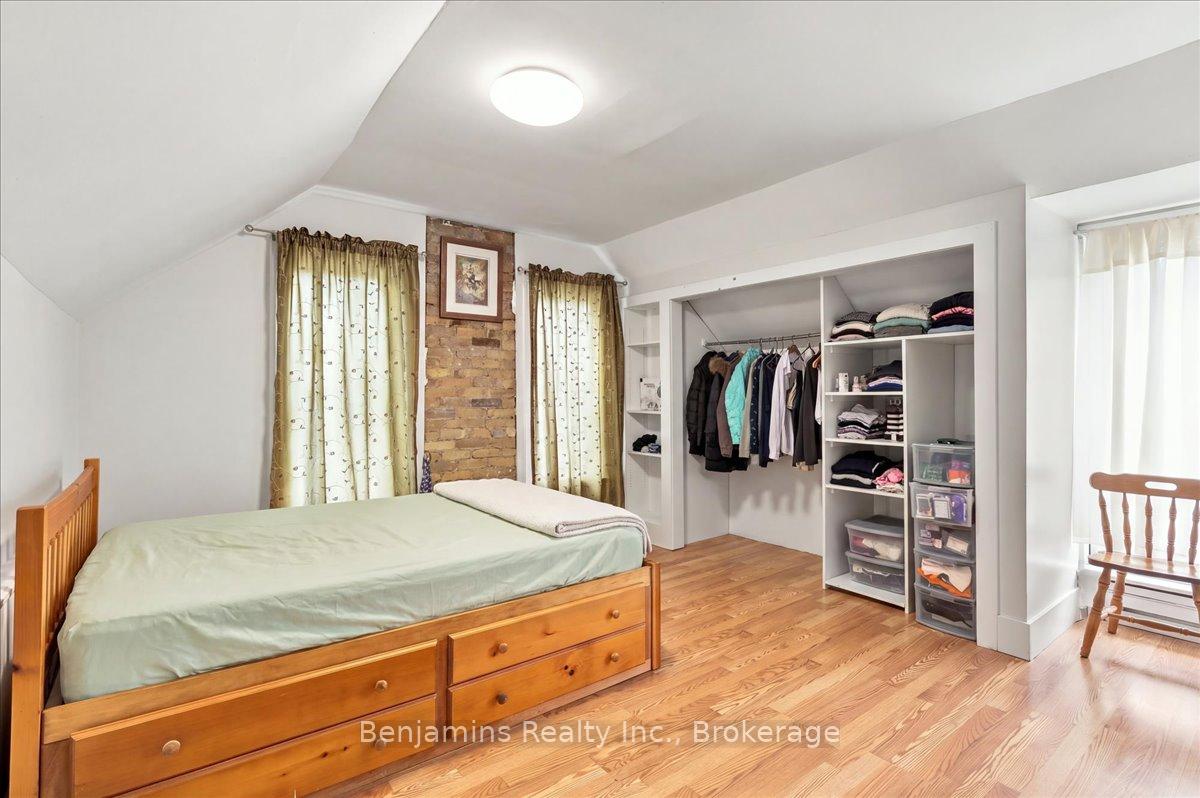 Photo 38 of 162 Church Street, Kitchener, Cedar Hill — HOMEH