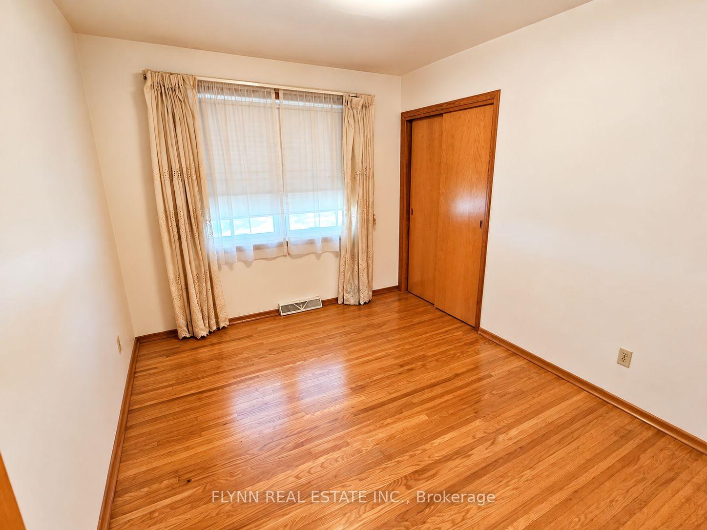 Photo 8 of 6446 sheldon Street, Niagara Falls, Stamford — HOMEH