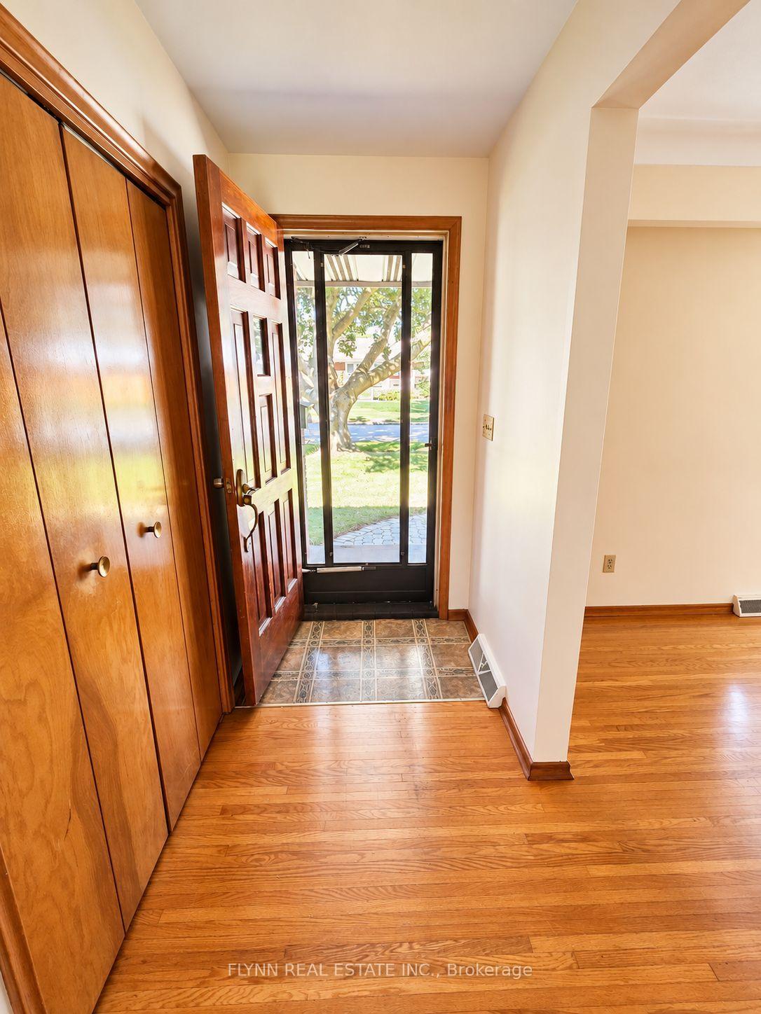 Photo 11 of 6446 sheldon Street, Niagara Falls, Stamford — HOMEH