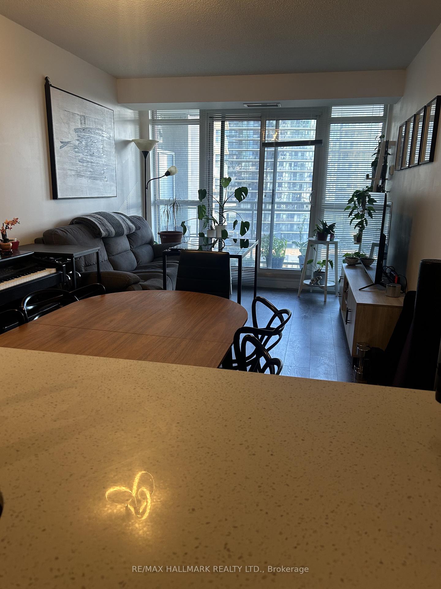 Photo 5 of Unit 1606, 35 Bastion Street, Toronto, Niagara — HOMEH