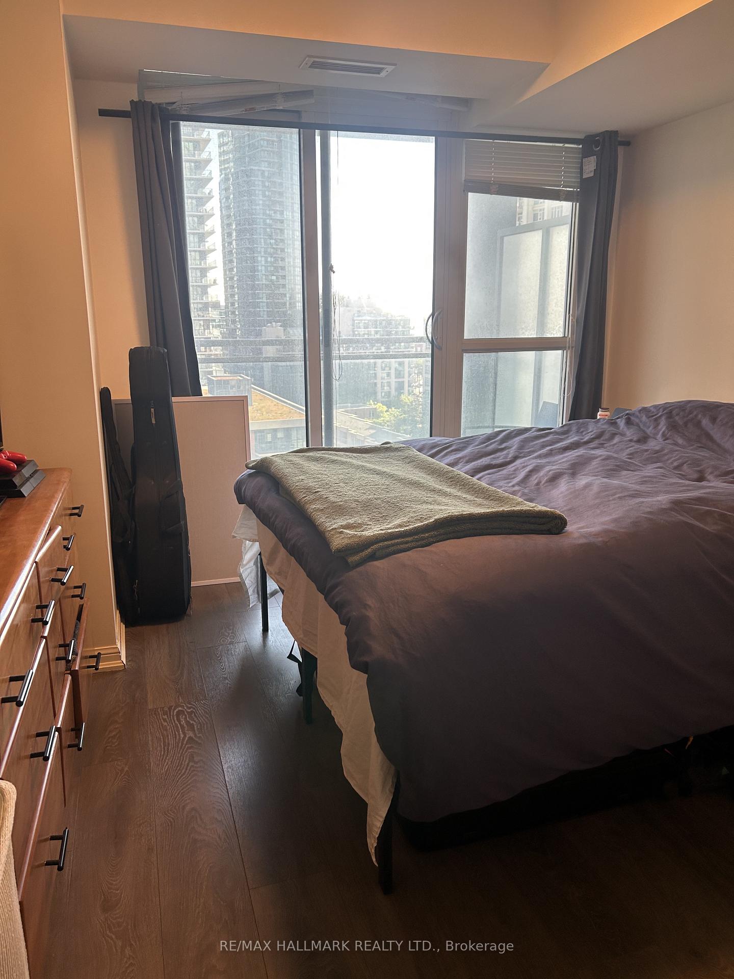 Photo 6 of Unit 1606, 35 Bastion Street, Toronto, Niagara — HOMEH