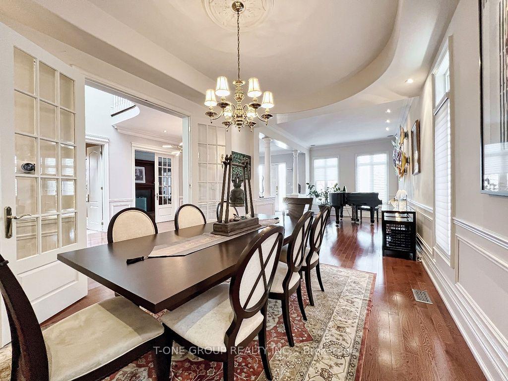 Photo 7 of 253 Carlton Road, Markham, Unionville — HOMEH
