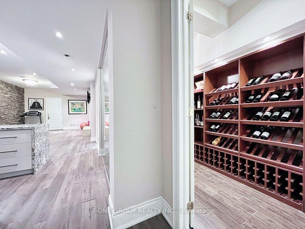 Photo 19 of 253 Carlton Road, Markham, Unionville — HOMEH