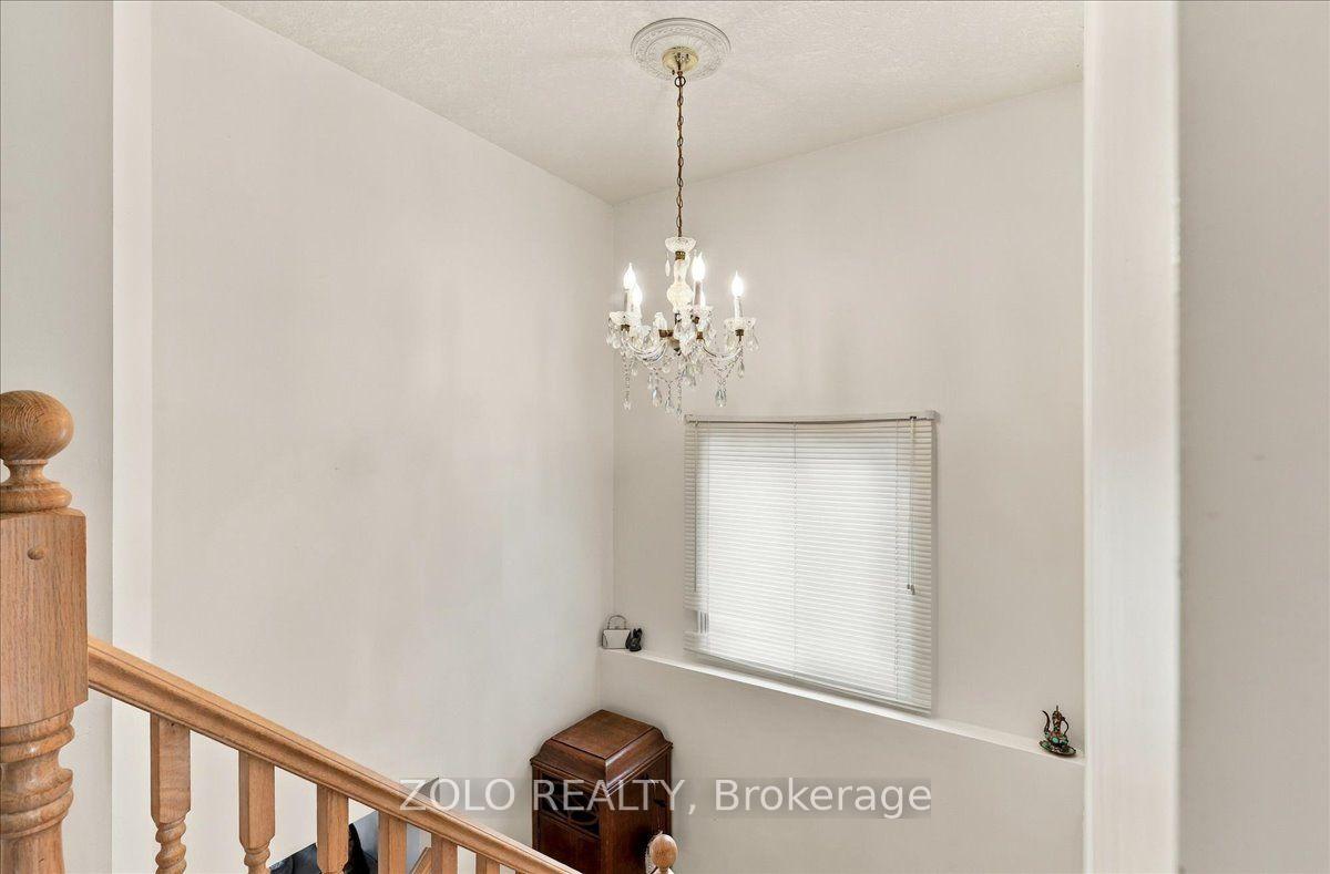 Photo 21 of 401 Hidden Creek Drive, Kitchener, Highland West — HOMEH
