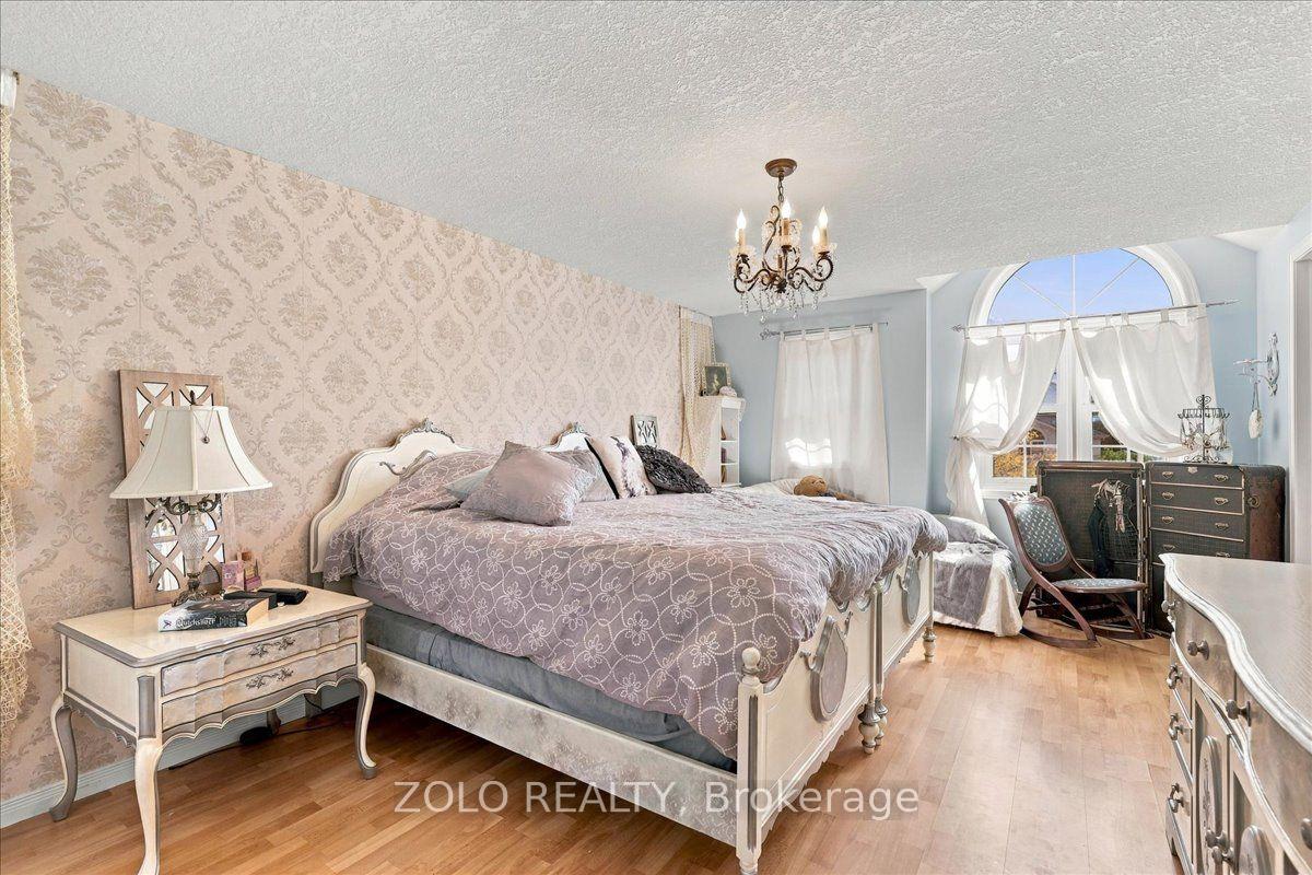 Photo 22 of 401 Hidden Creek Drive, Kitchener, Highland West — HOMEH