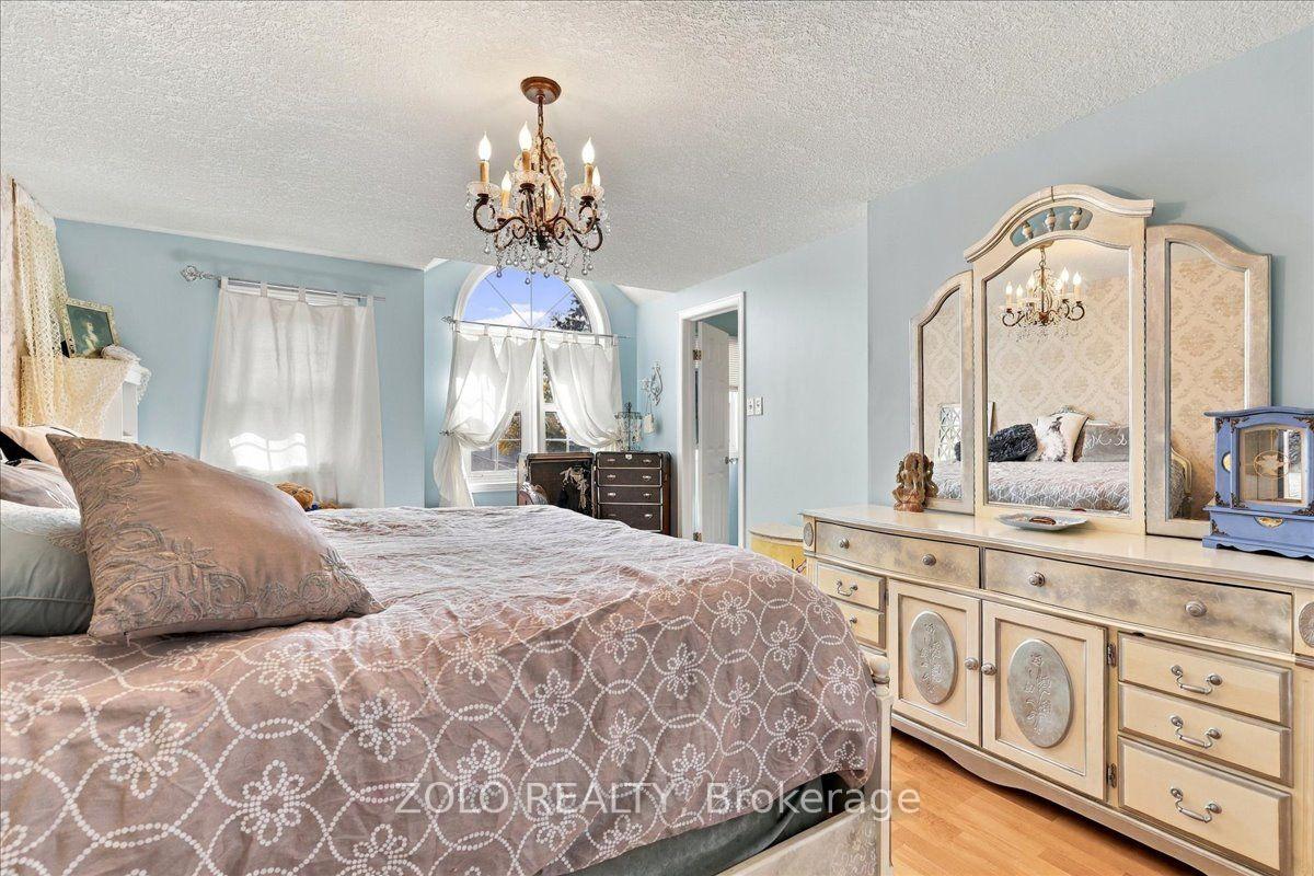 Photo 23 of 401 Hidden Creek Drive, Kitchener, Highland West — HOMEH