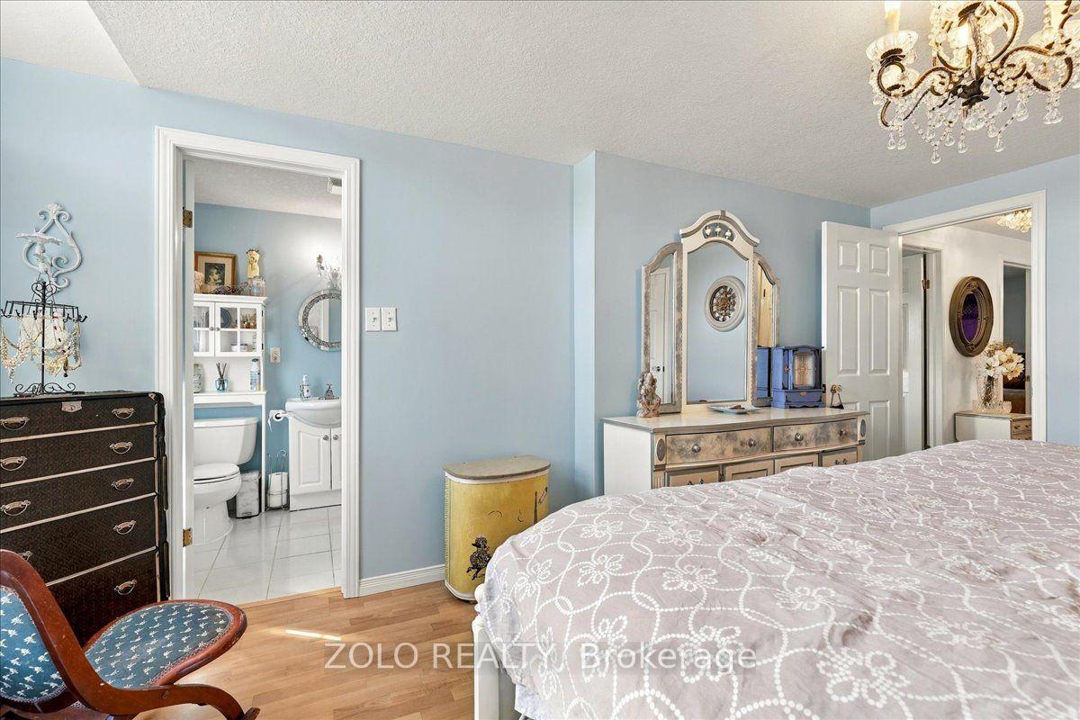 Photo 24 of 401 Hidden Creek Drive, Kitchener, Highland West — HOMEH