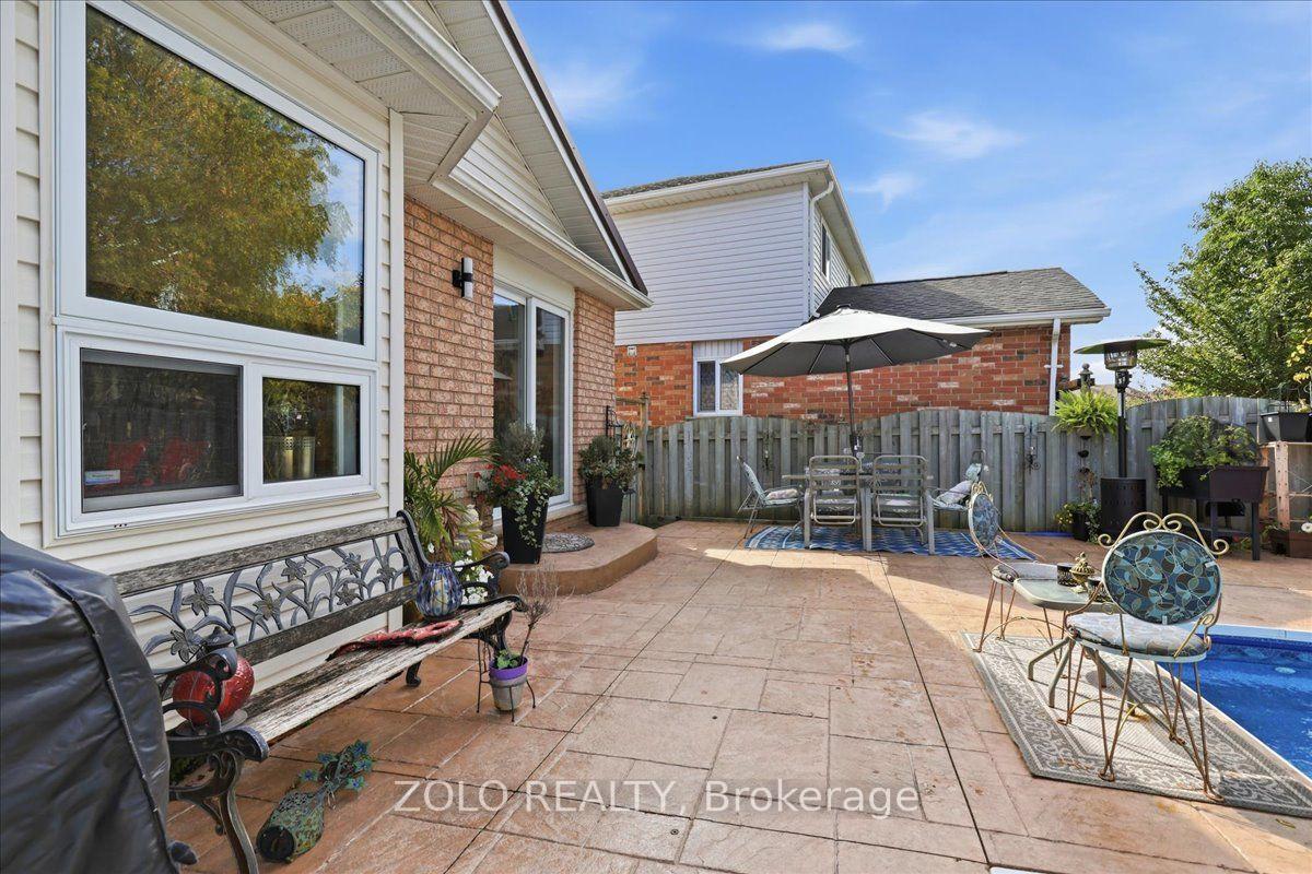 Photo 40 of 401 Hidden Creek Drive, Kitchener, Highland West — HOMEH