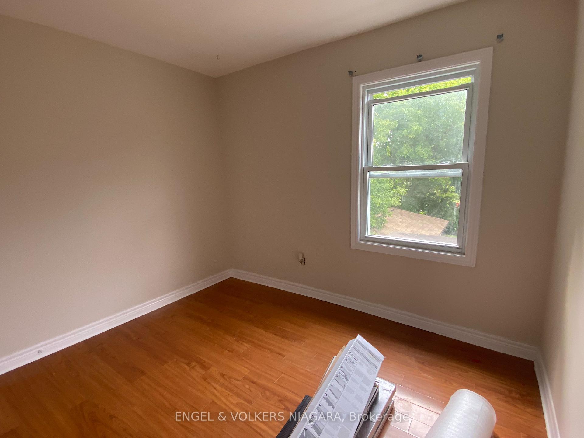 Photo 8 of Unit 2, 5006 Willmott Street, Niagara Falls, Cherrywood — HOMEH