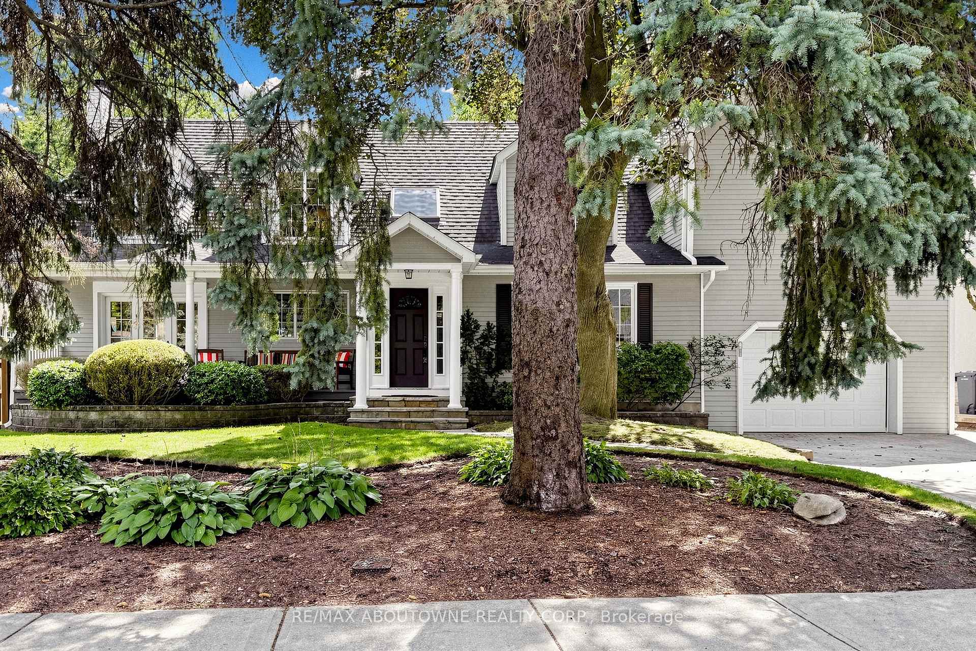 Photo 2 of 1304 Devon Road, Oakville, Morrison — HOMEH