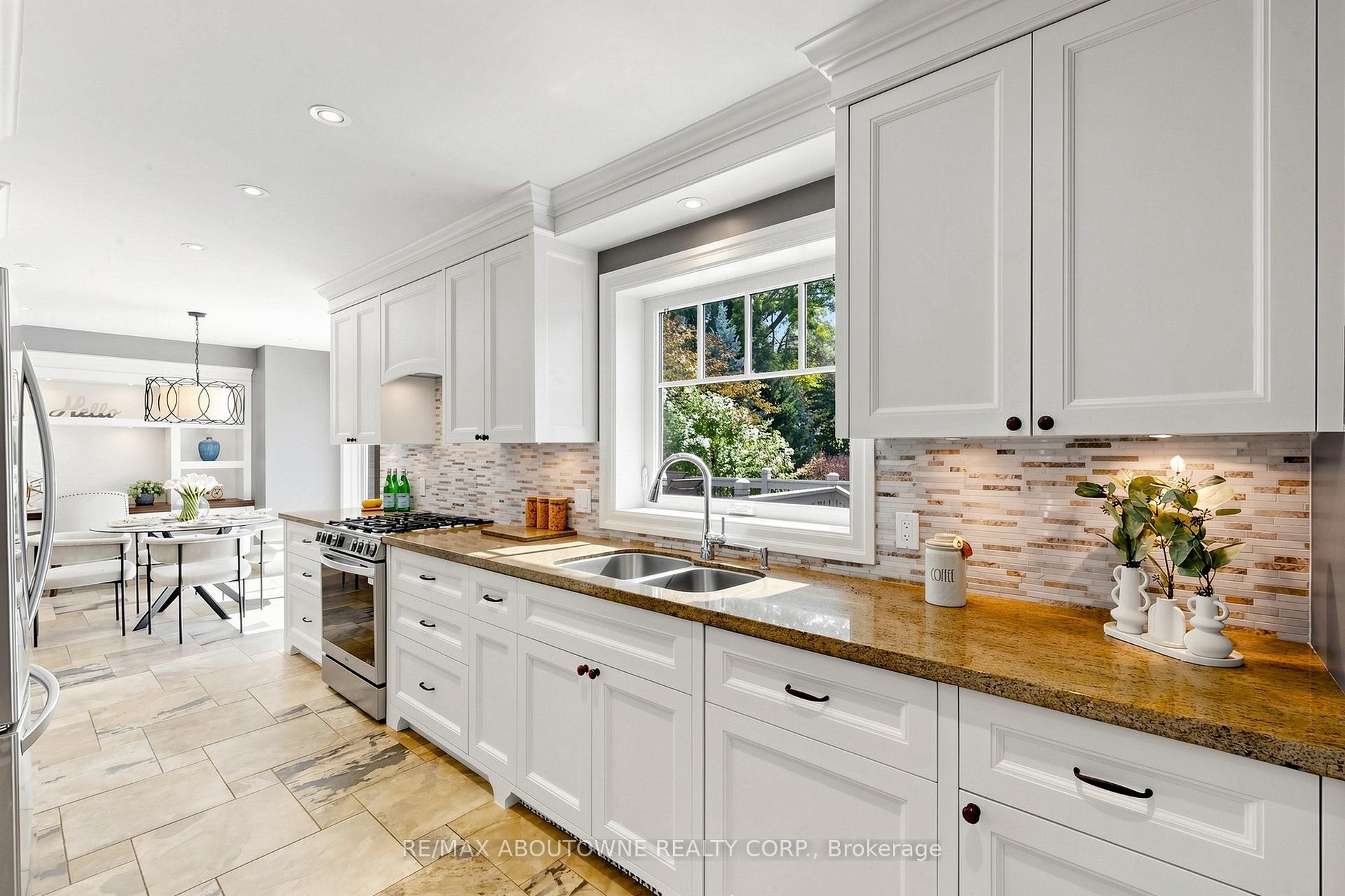 Photo 16 of 1304 Devon Road, Oakville, Morrison — HOMEH