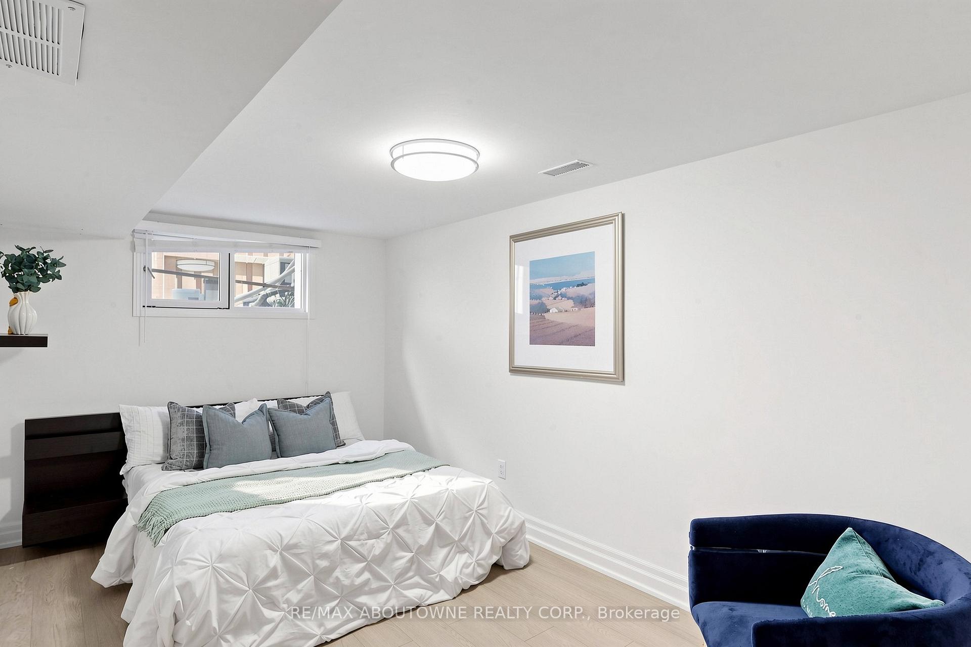 Photo 34 of 1304 Devon Road, Oakville, Morrison — HOMEH
