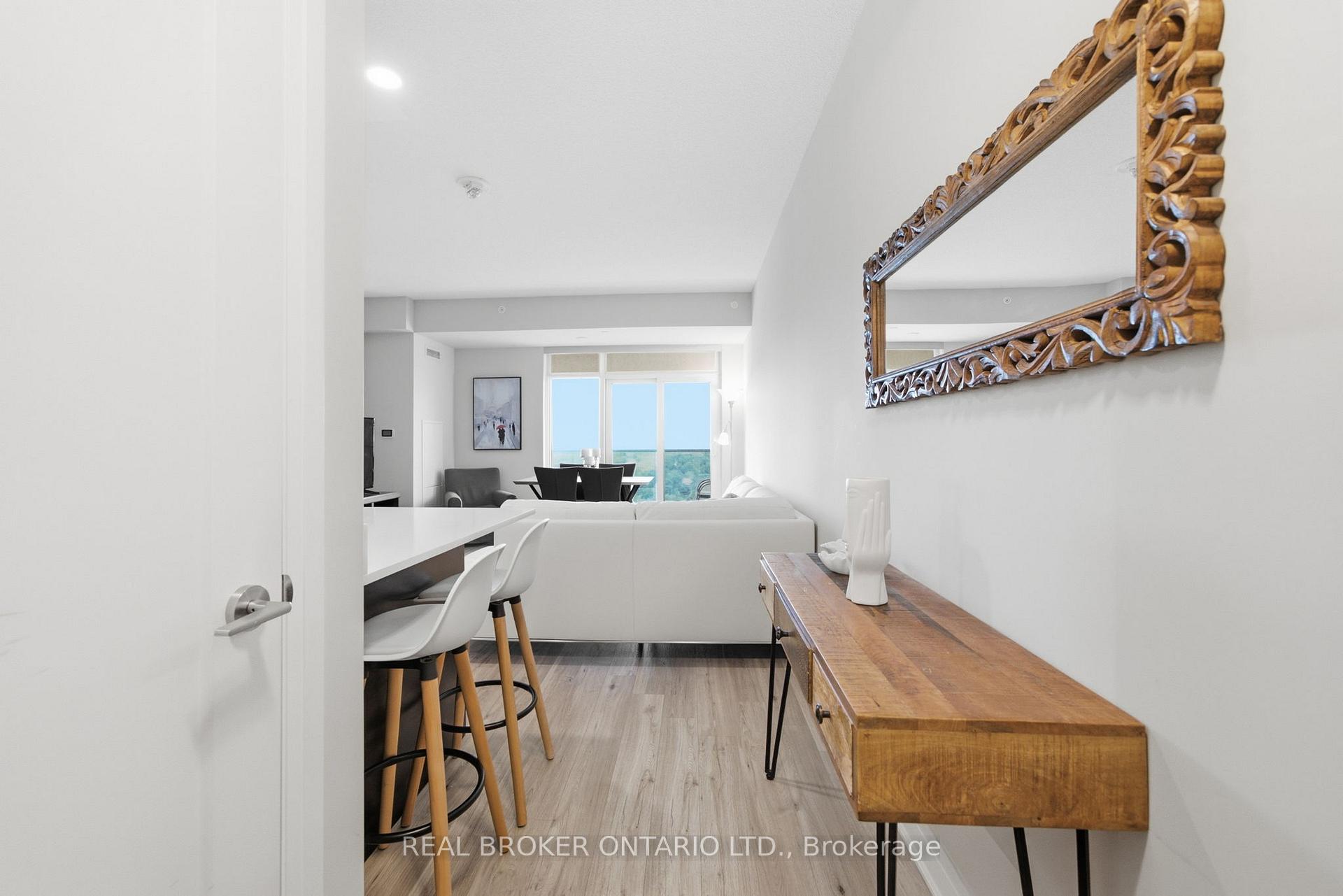 Photo 5 of 3220 Sheppard Avenue E, Scarborough, Tam O'Shanter-Sullivan — HOMEH