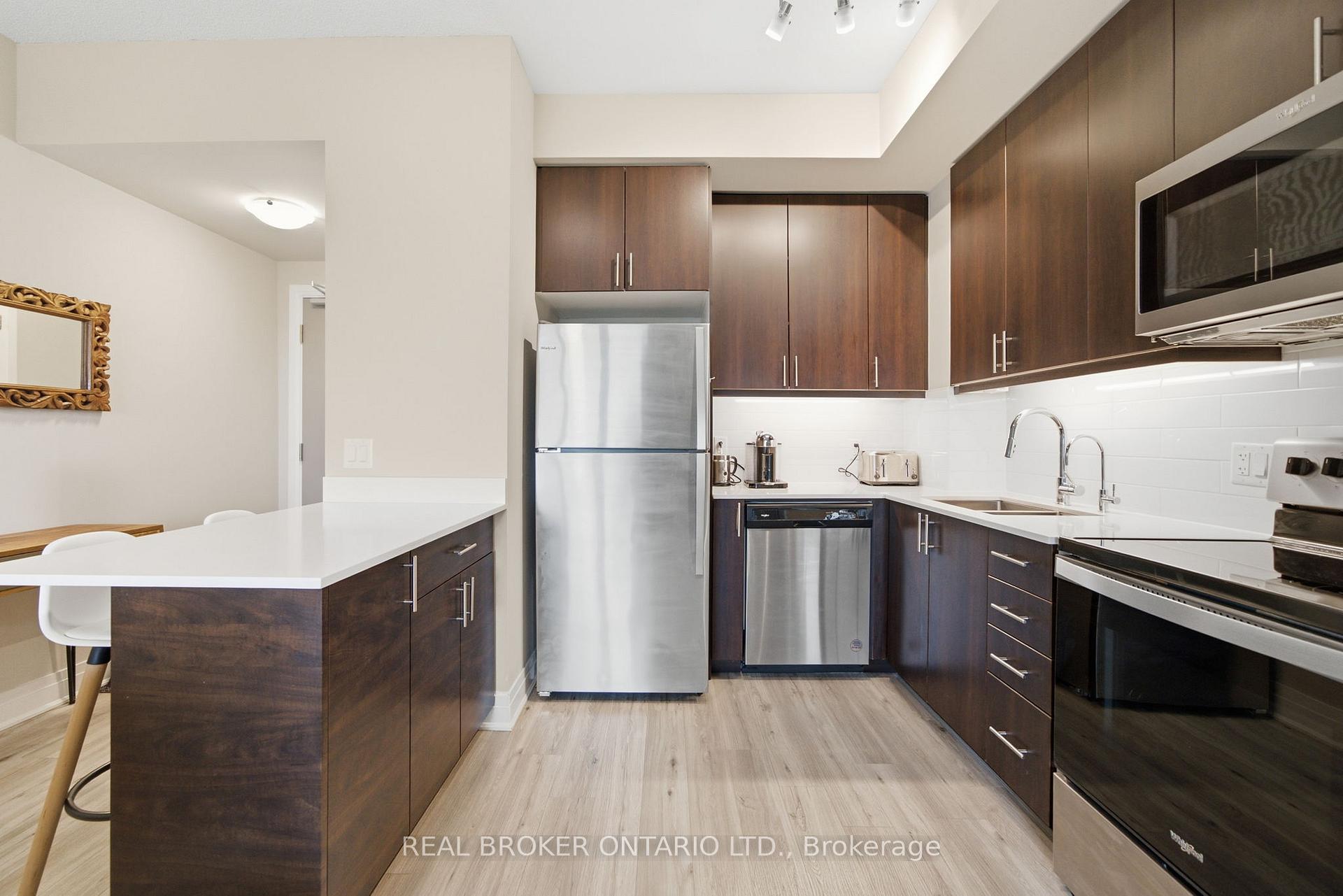 Photo 6 of 3220 Sheppard Avenue E, Scarborough, Tam O'Shanter-Sullivan — HOMEH