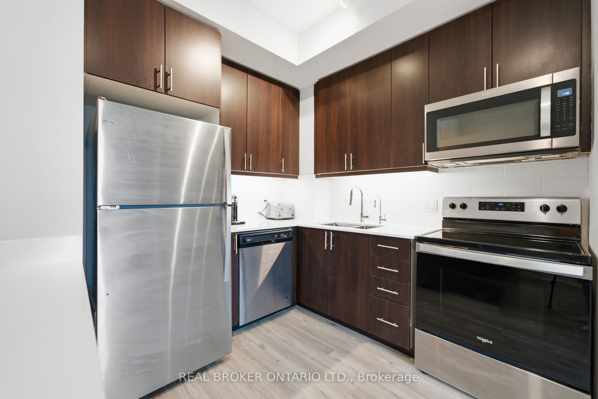 Photo 7 of 3220 Sheppard Avenue E, Scarborough, Tam O'Shanter-Sullivan — HOMEH