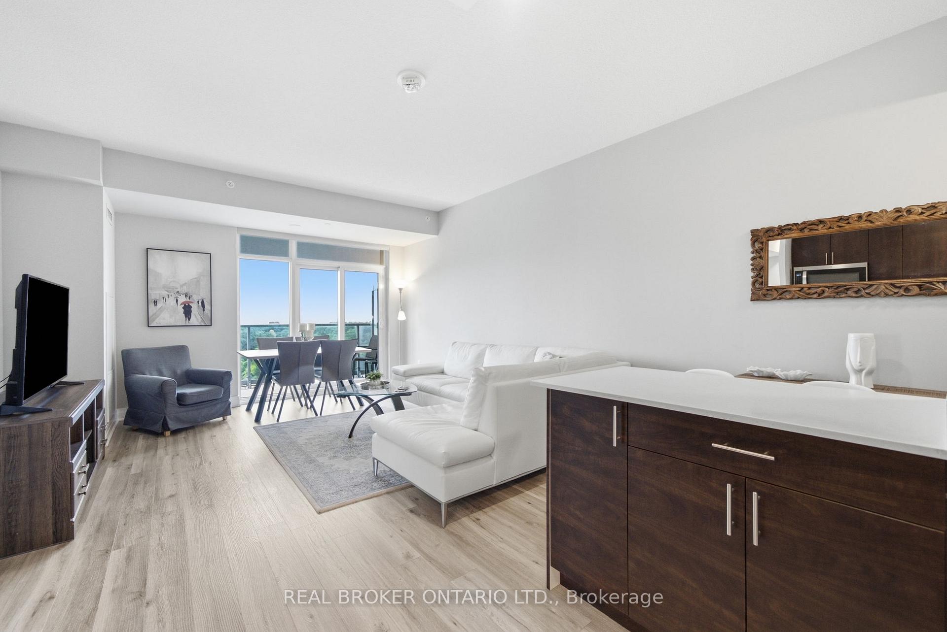 Photo 8 of 3220 Sheppard Avenue E, Scarborough, Tam O'Shanter-Sullivan — HOMEH