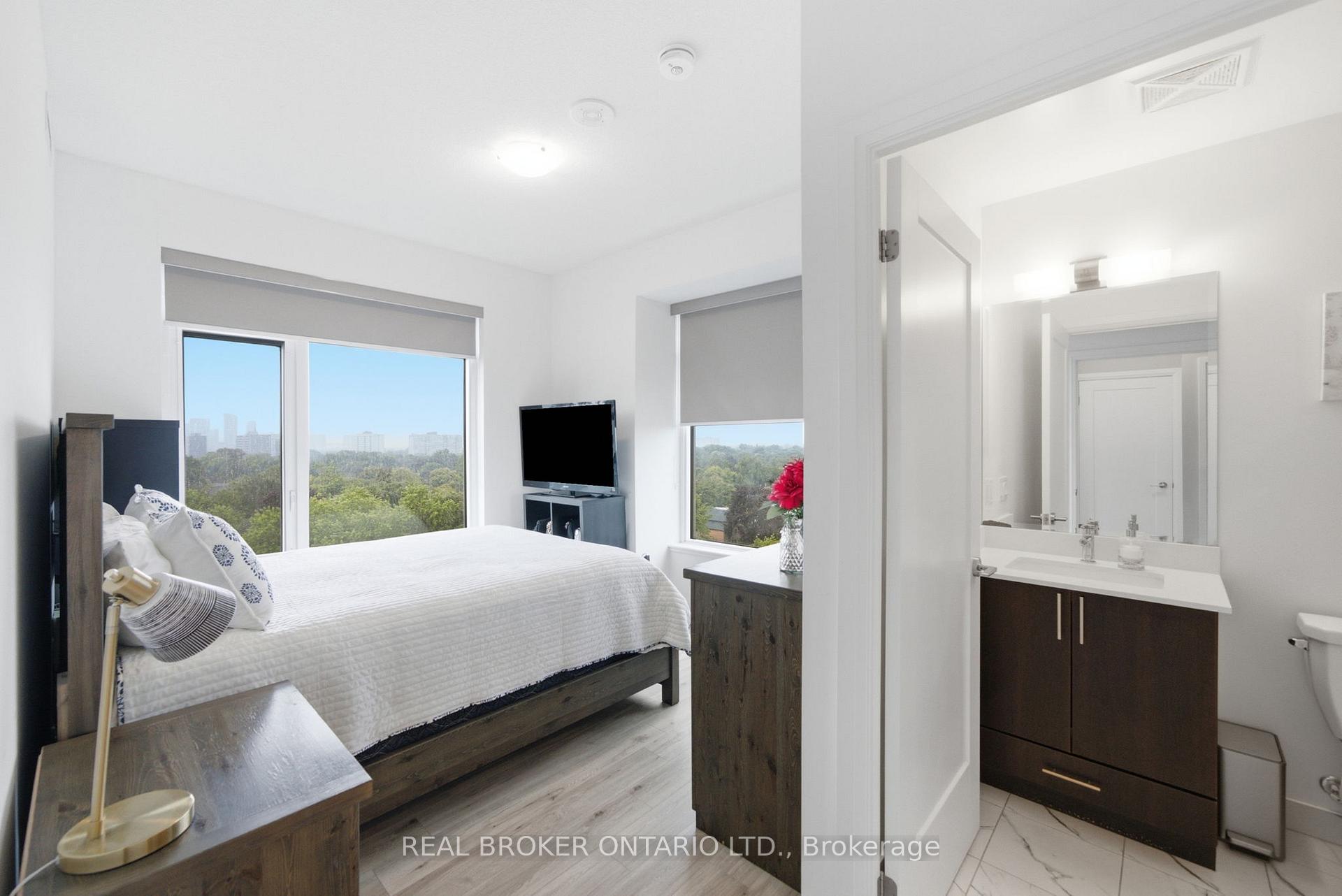 Photo 12 of 3220 Sheppard Avenue E, Scarborough, Tam O'Shanter-Sullivan — HOMEH