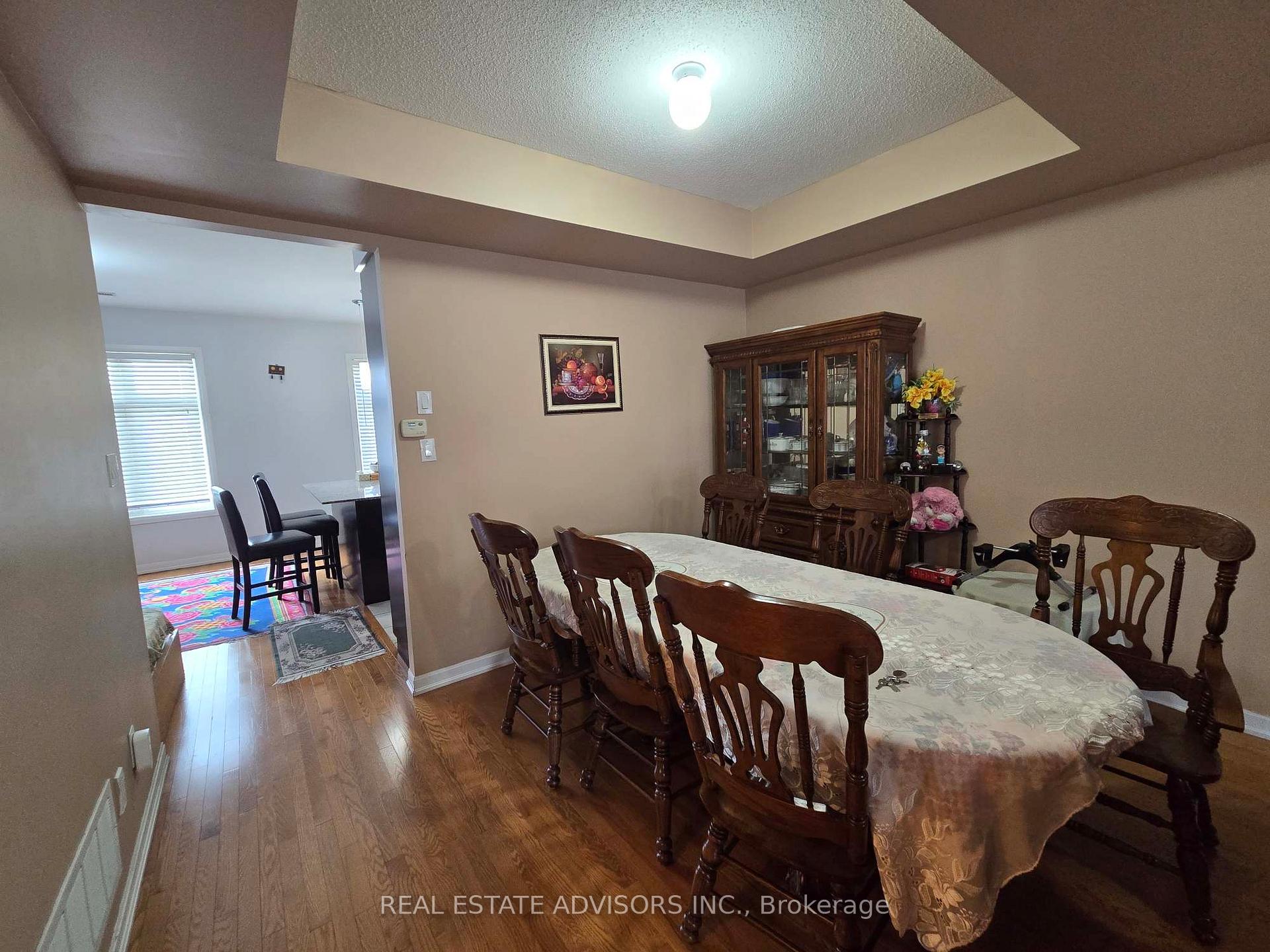 Photo 12 of 1272 Main Street E, Milton, Dempsey — HOMEH