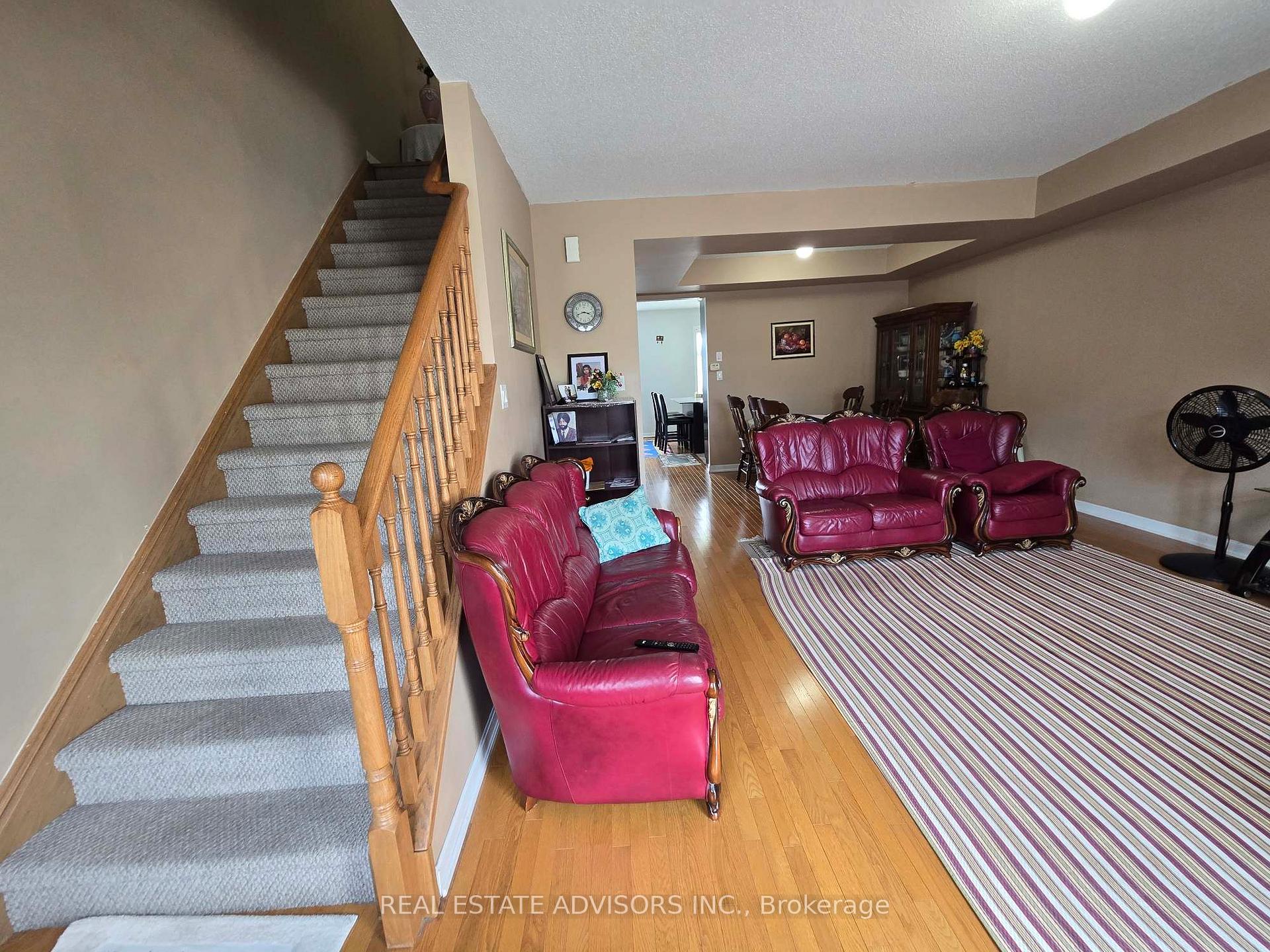 Photo 15 of 1272 Main Street E, Milton, Dempsey — HOMEH