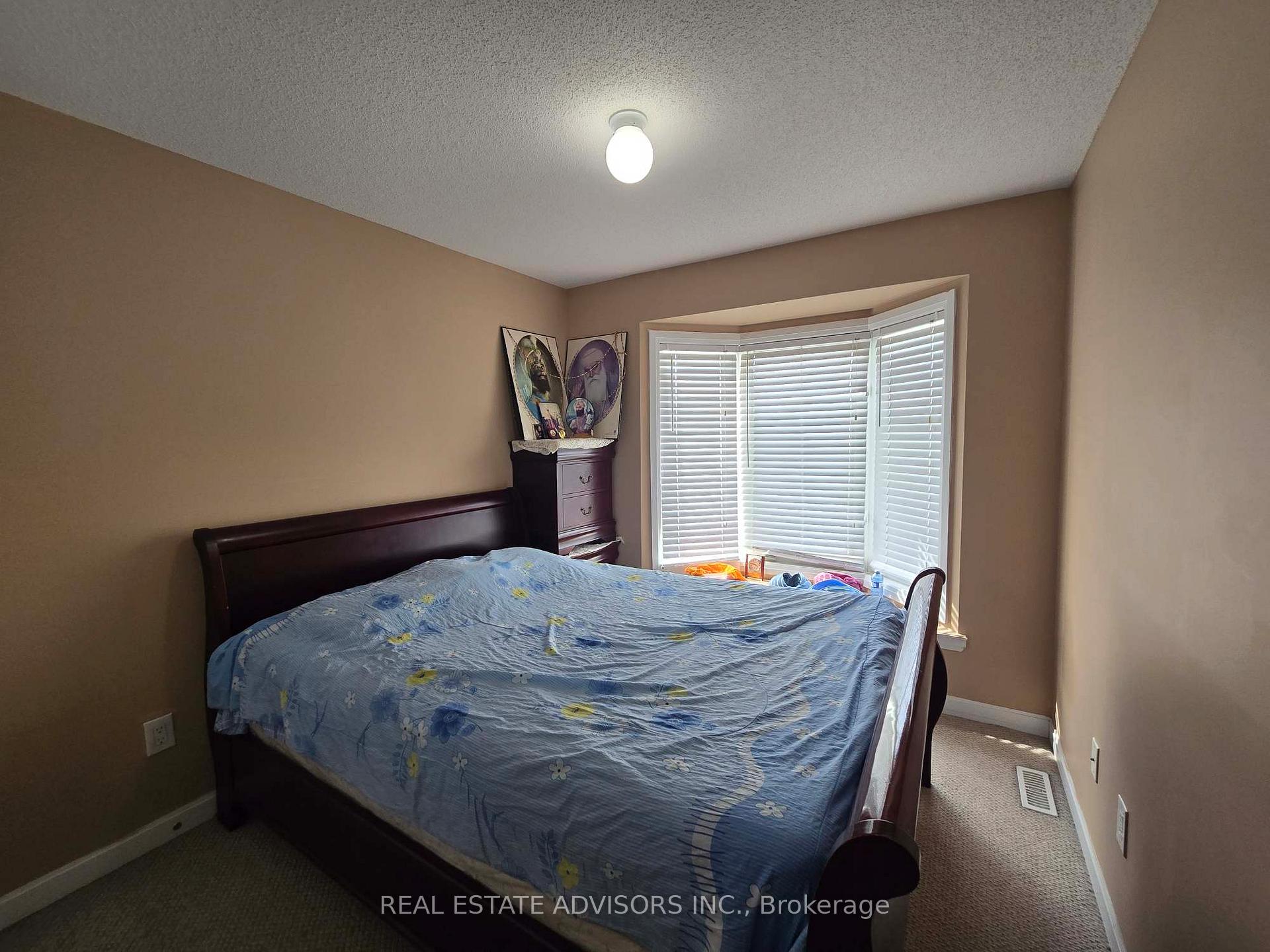 Photo 19 of 1272 Main Street E, Milton, Dempsey — HOMEH
