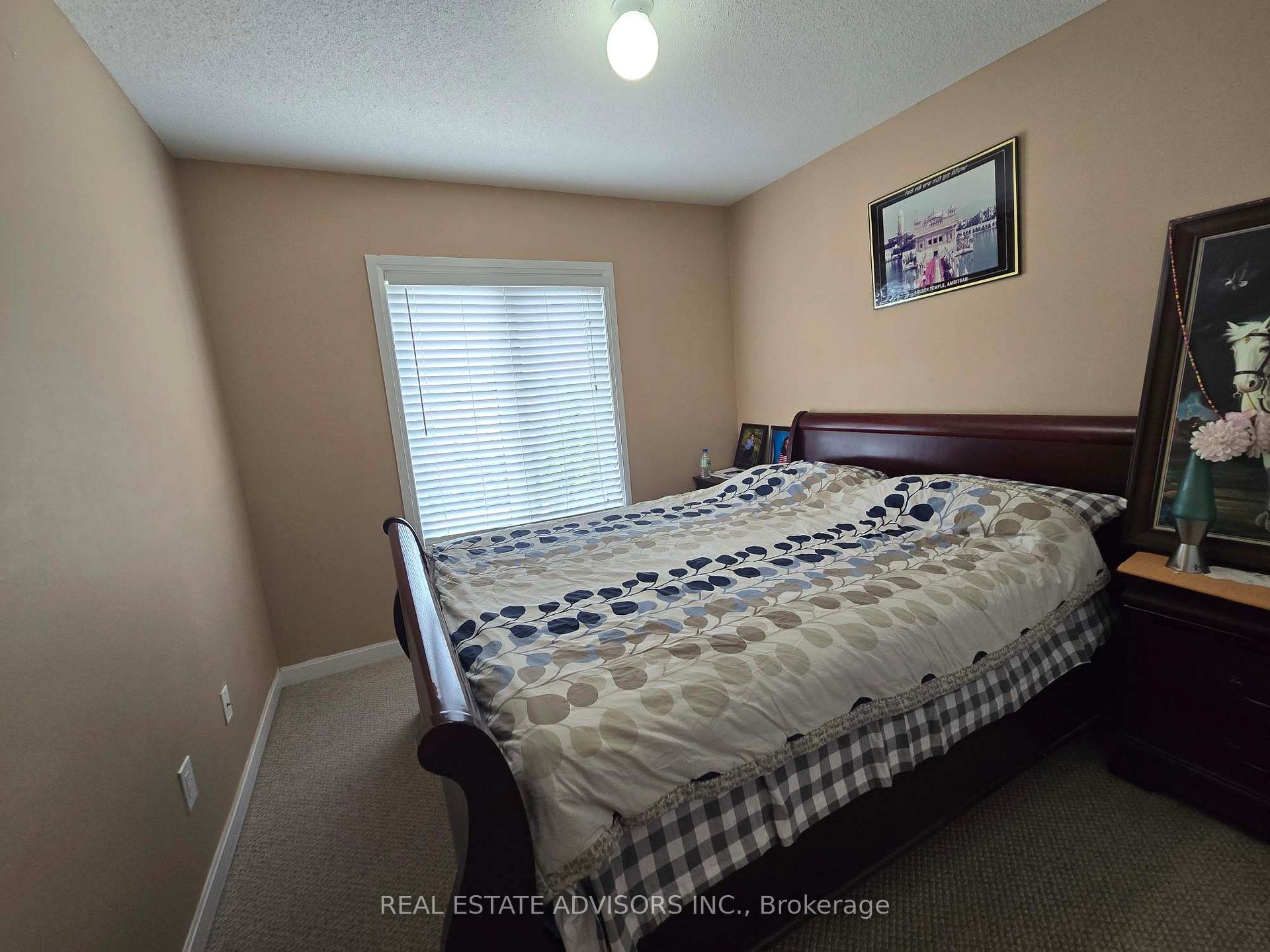 Photo 20 of 1272 Main Street E, Milton, Dempsey — HOMEH