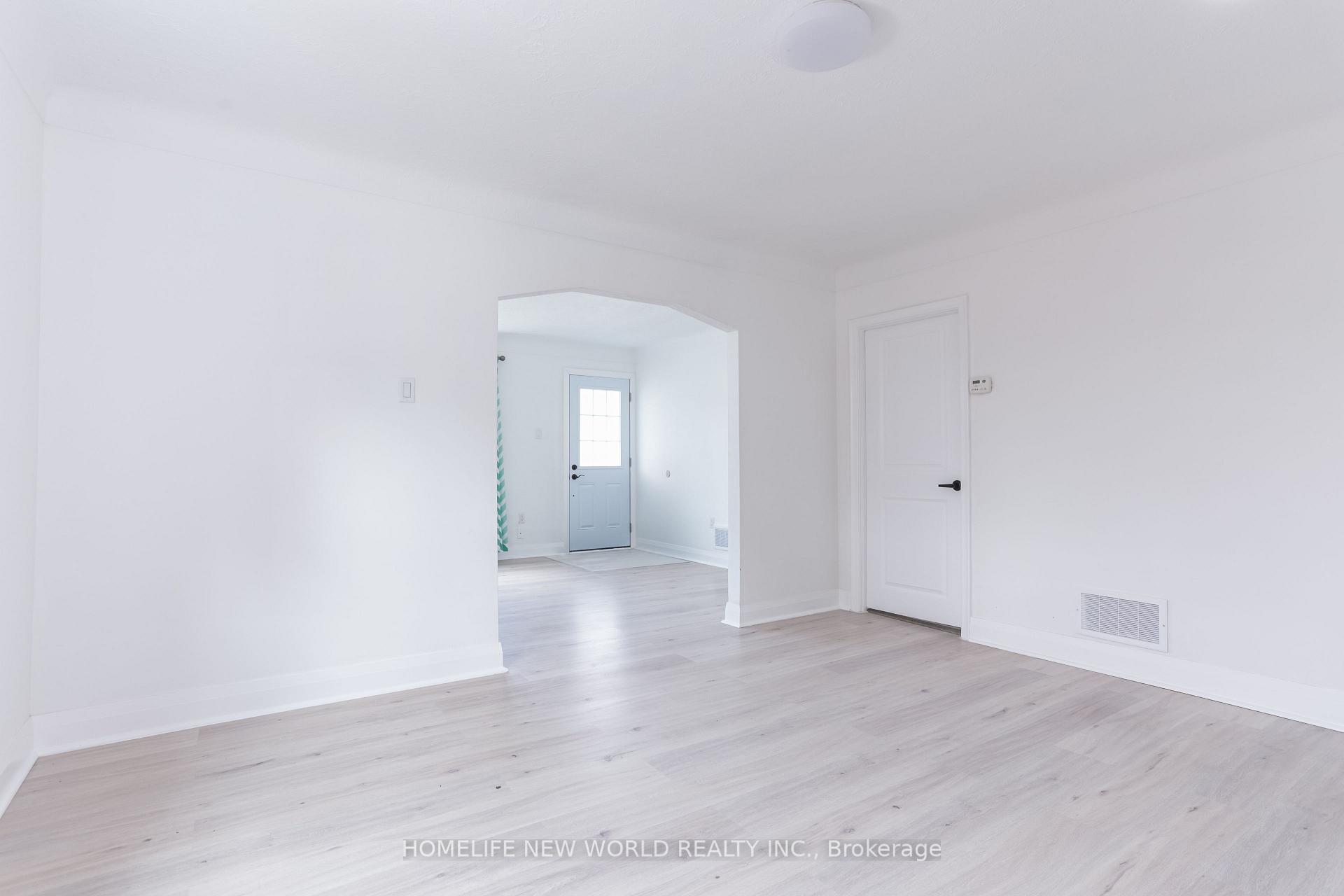 Photo 12 of 422 Welland Avenue, St. Catharines, Facer — HOMEH