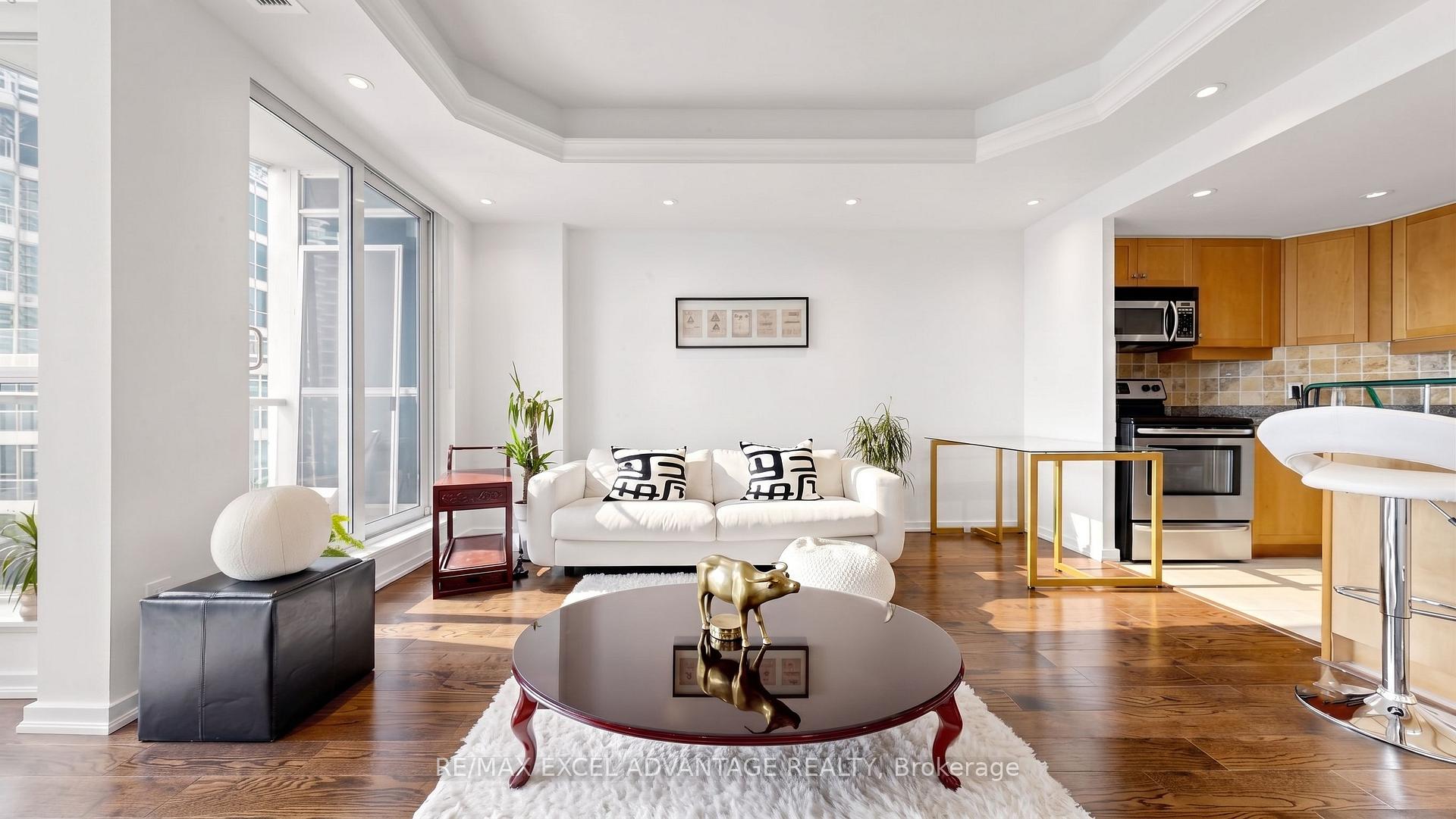 Photo 5 of Unit 1510, 8 York Street, Toronto, Waterfront Communities — HOMEH