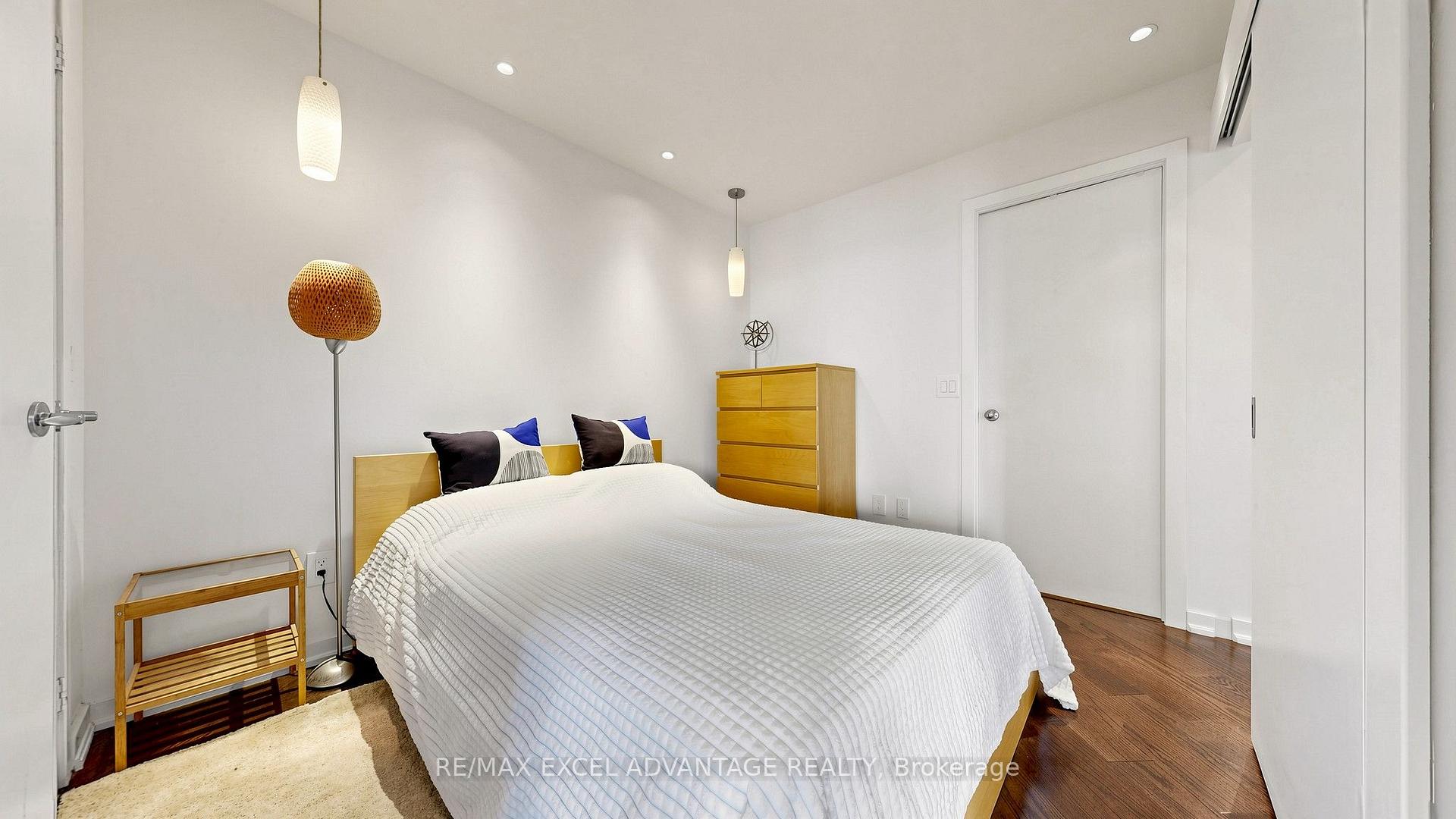 Photo 10 of Unit 1510, 8 York Street, Toronto, Waterfront Communities — HOMEH