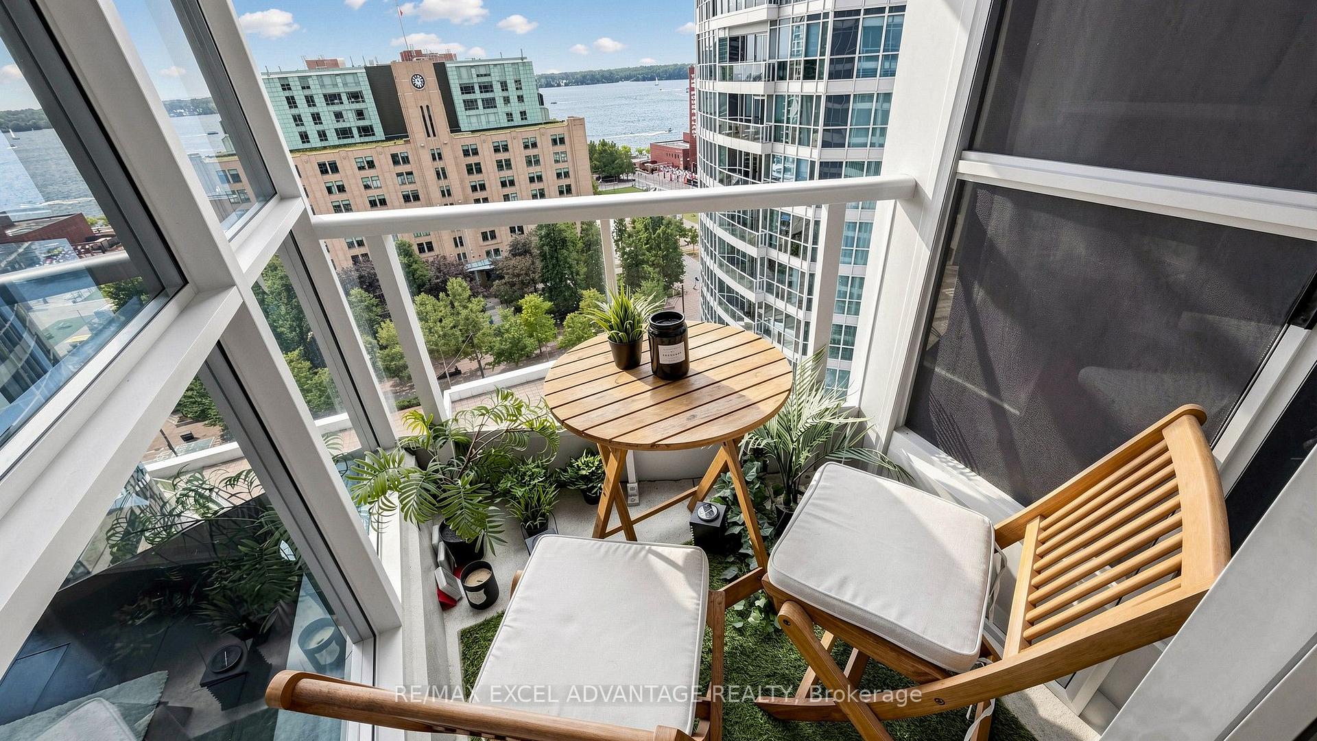Photo 15 of Unit 1510, 8 York Street, Toronto, Waterfront Communities — HOMEH