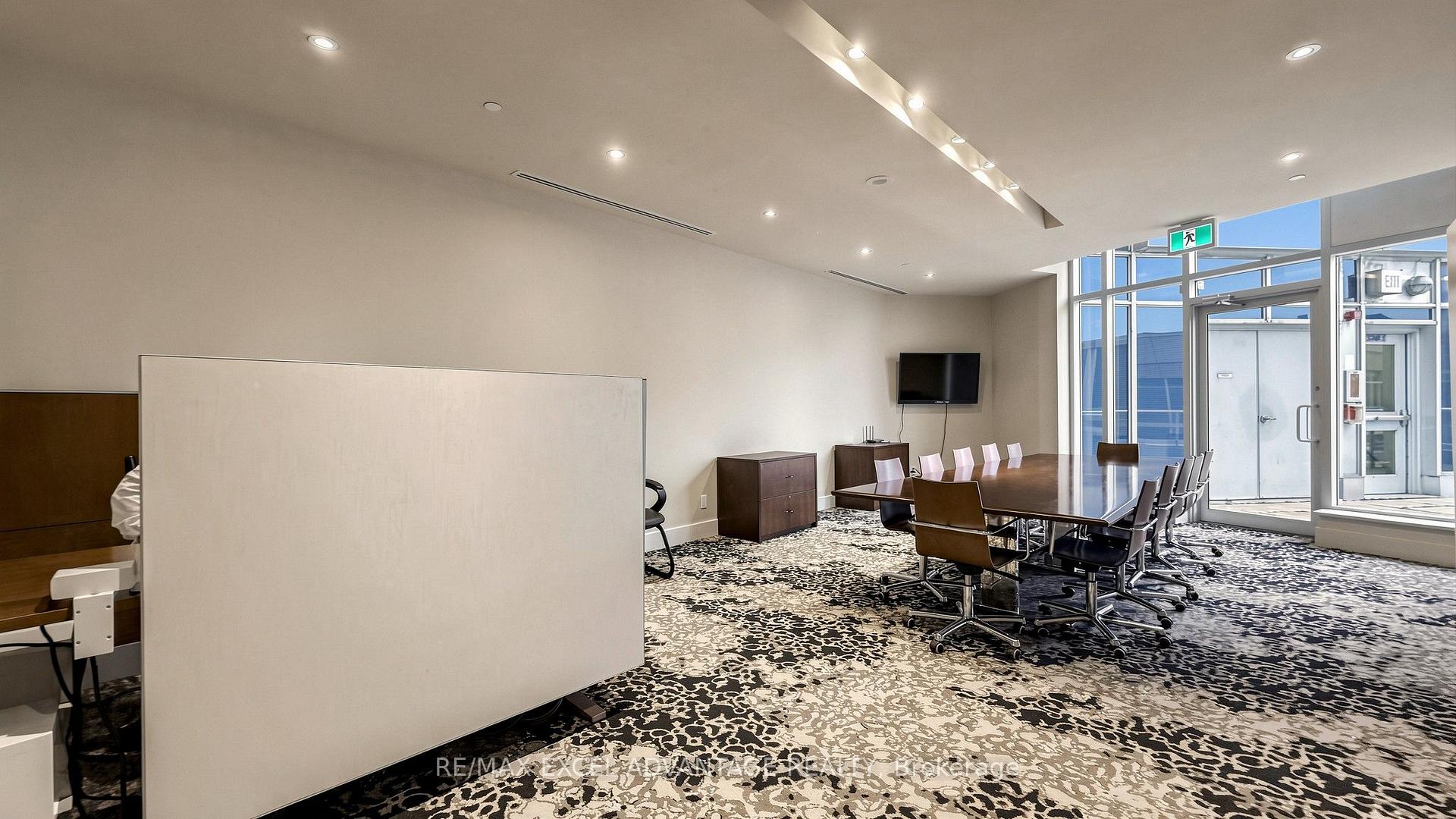 Photo 22 of Unit 1510, 8 York Street, Toronto, Waterfront Communities — HOMEH