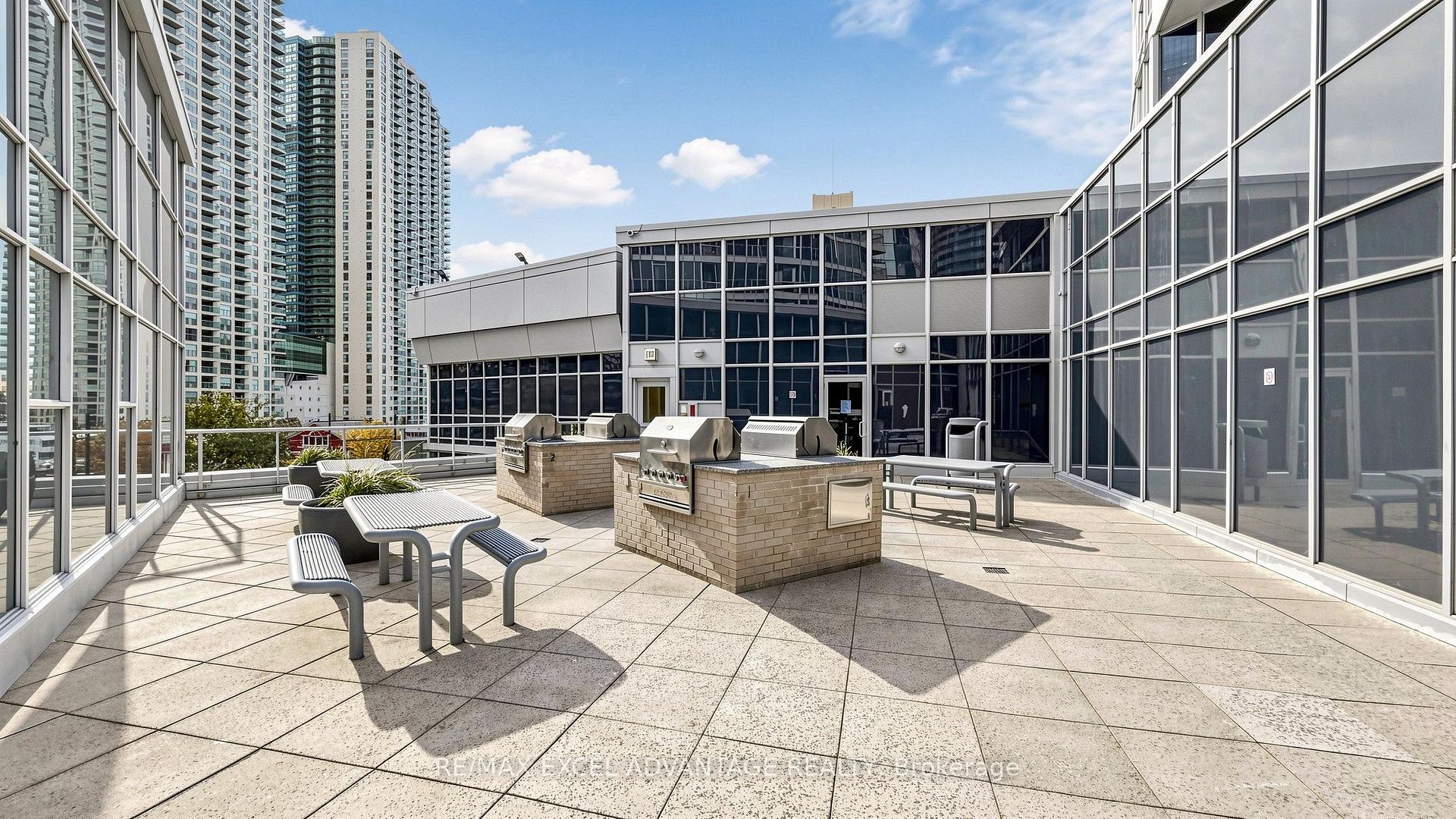 Photo 25 of Unit 1510, 8 York Street, Toronto, Waterfront Communities — HOMEH
