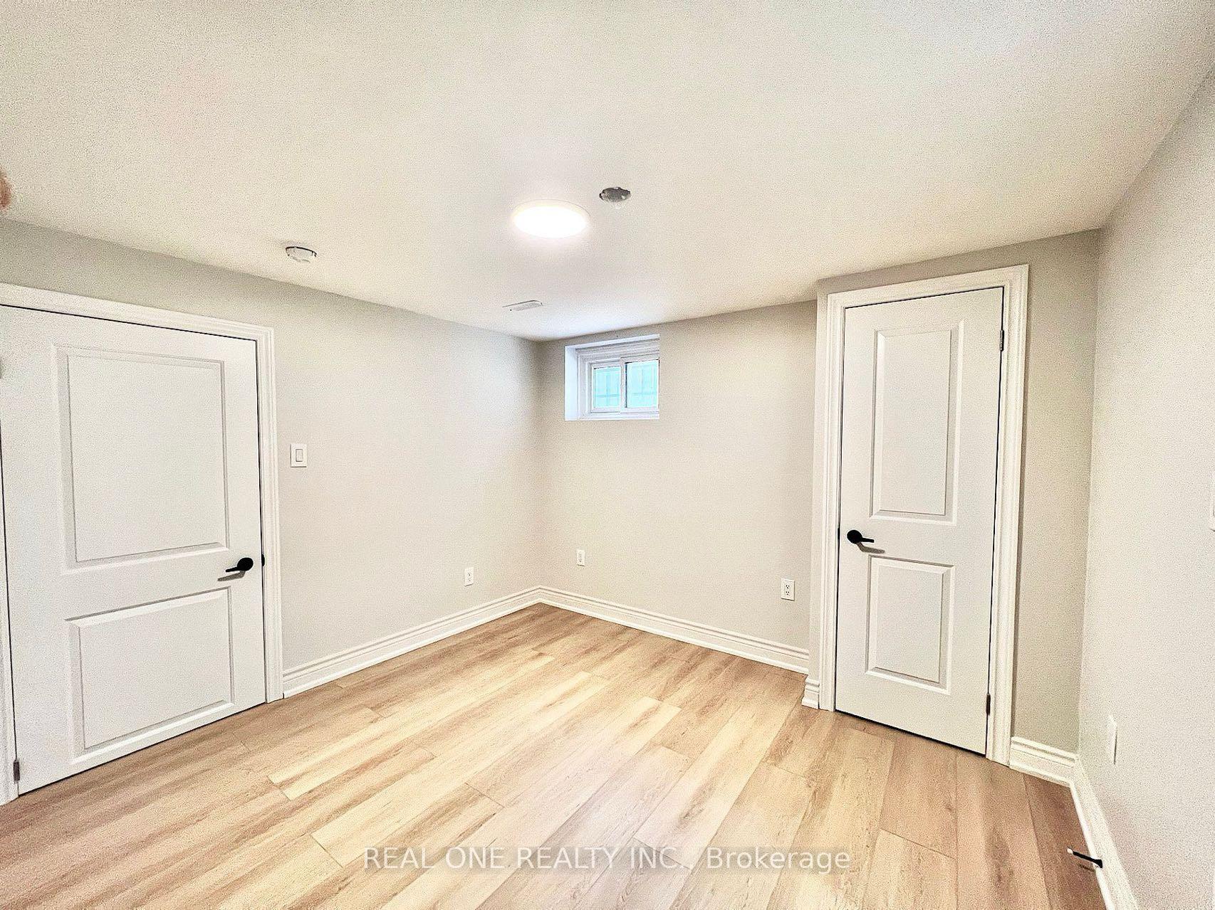Photo 4 of 65 Dewlane Drive W, North York, Newtonbrook West — HOMEH