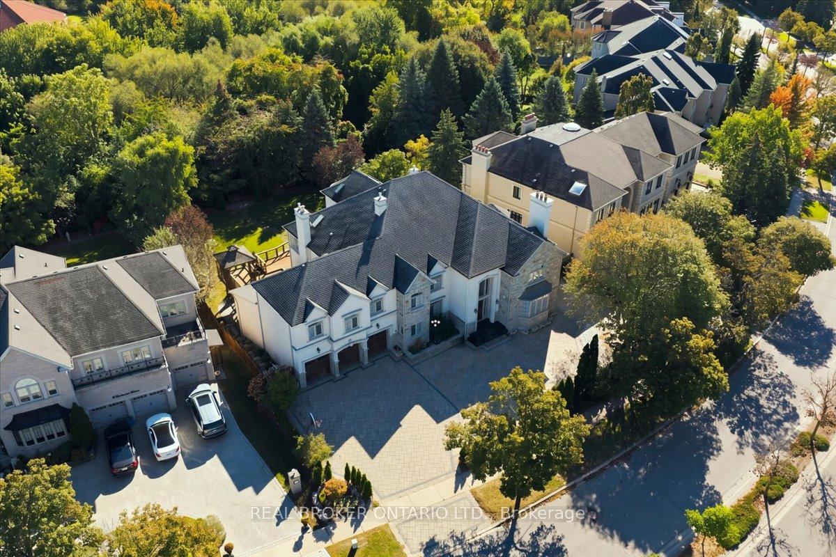 Photo 7 of 39 Dewbourne Avenue, Richmond Hill, Bayview Hill — HOMEH