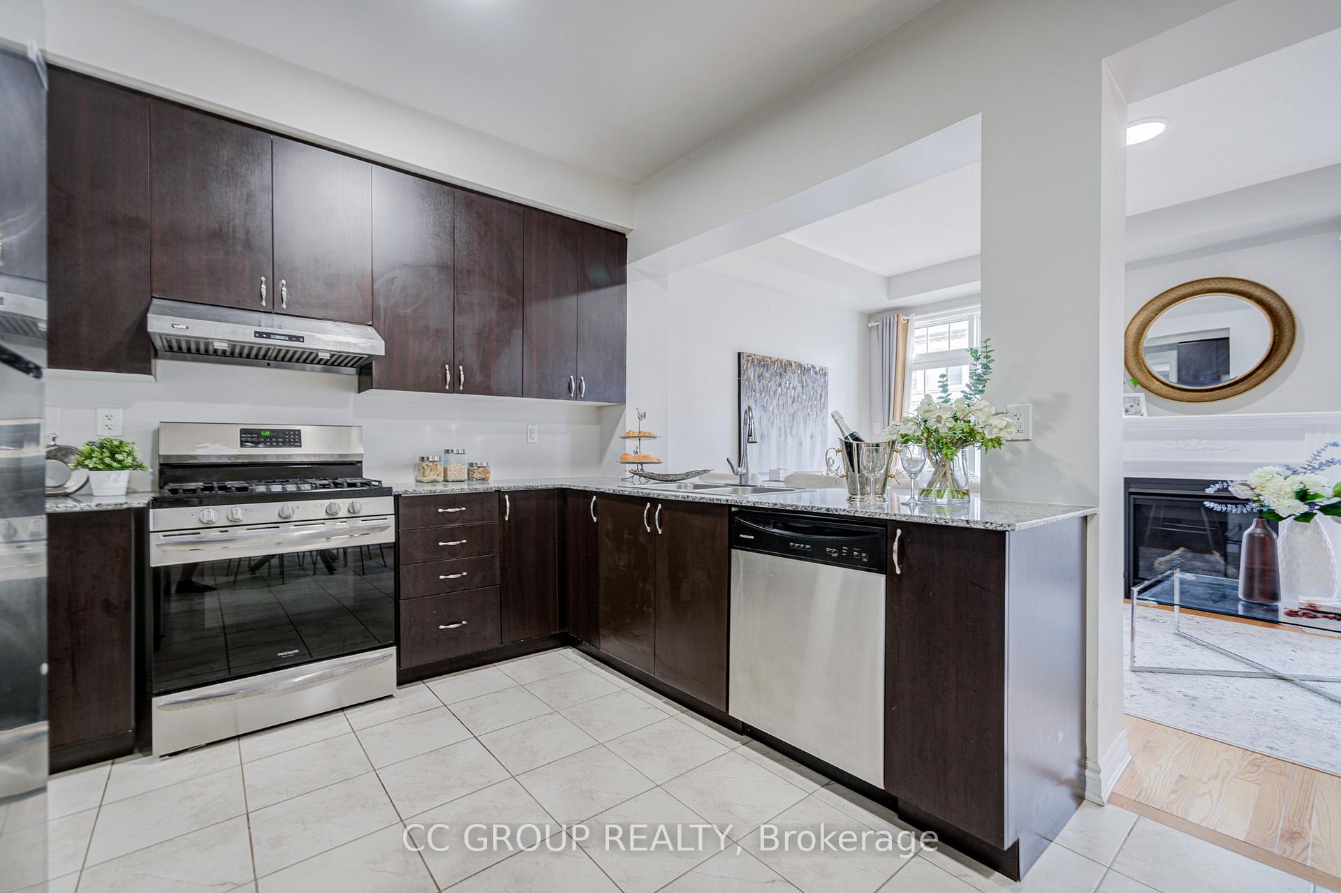 Photo 11 of 138 Farooq Boulevard S, Vaughan, Vellore Village — HOMEH