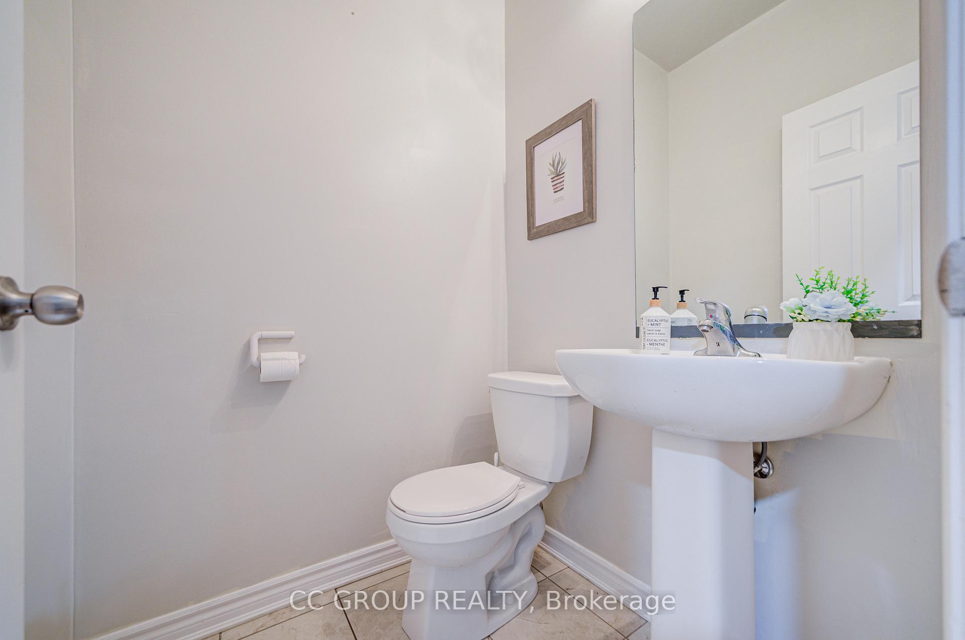 Photo 18 of 138 Farooq Boulevard S, Vaughan, Vellore Village — HOMEH