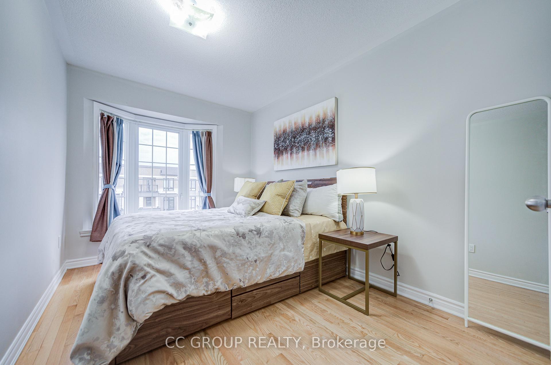 Photo 19 of 138 Farooq Boulevard S, Vaughan, Vellore Village — HOMEH
