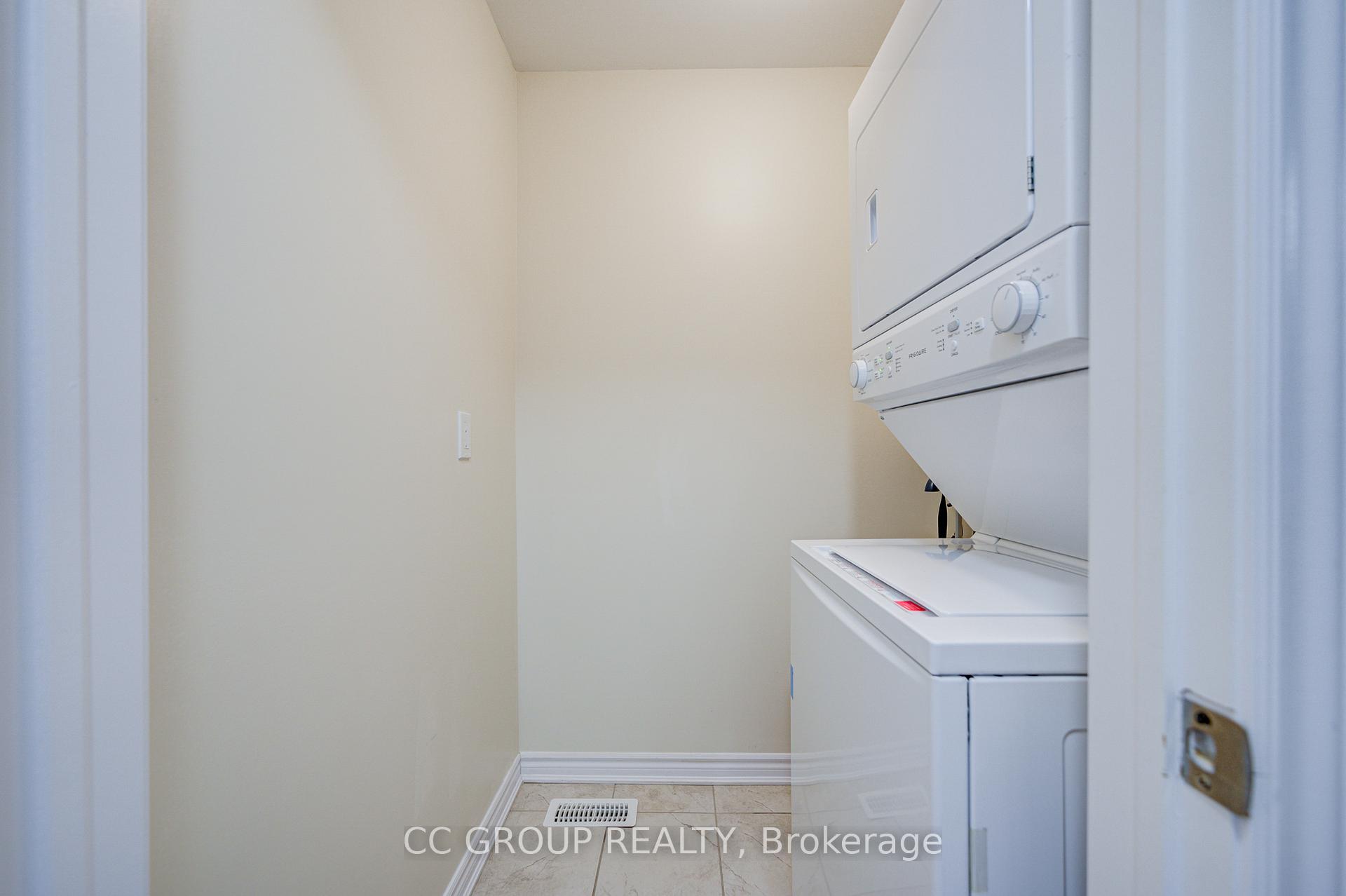 Photo 23 of 138 Farooq Boulevard S, Vaughan, Vellore Village — HOMEH