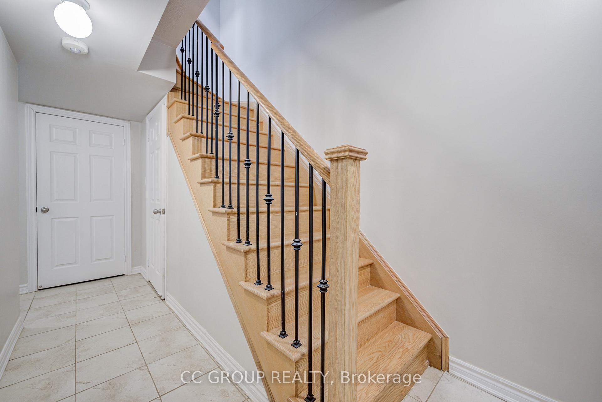 Photo 24 of 138 Farooq Boulevard S, Vaughan, Vellore Village — HOMEH