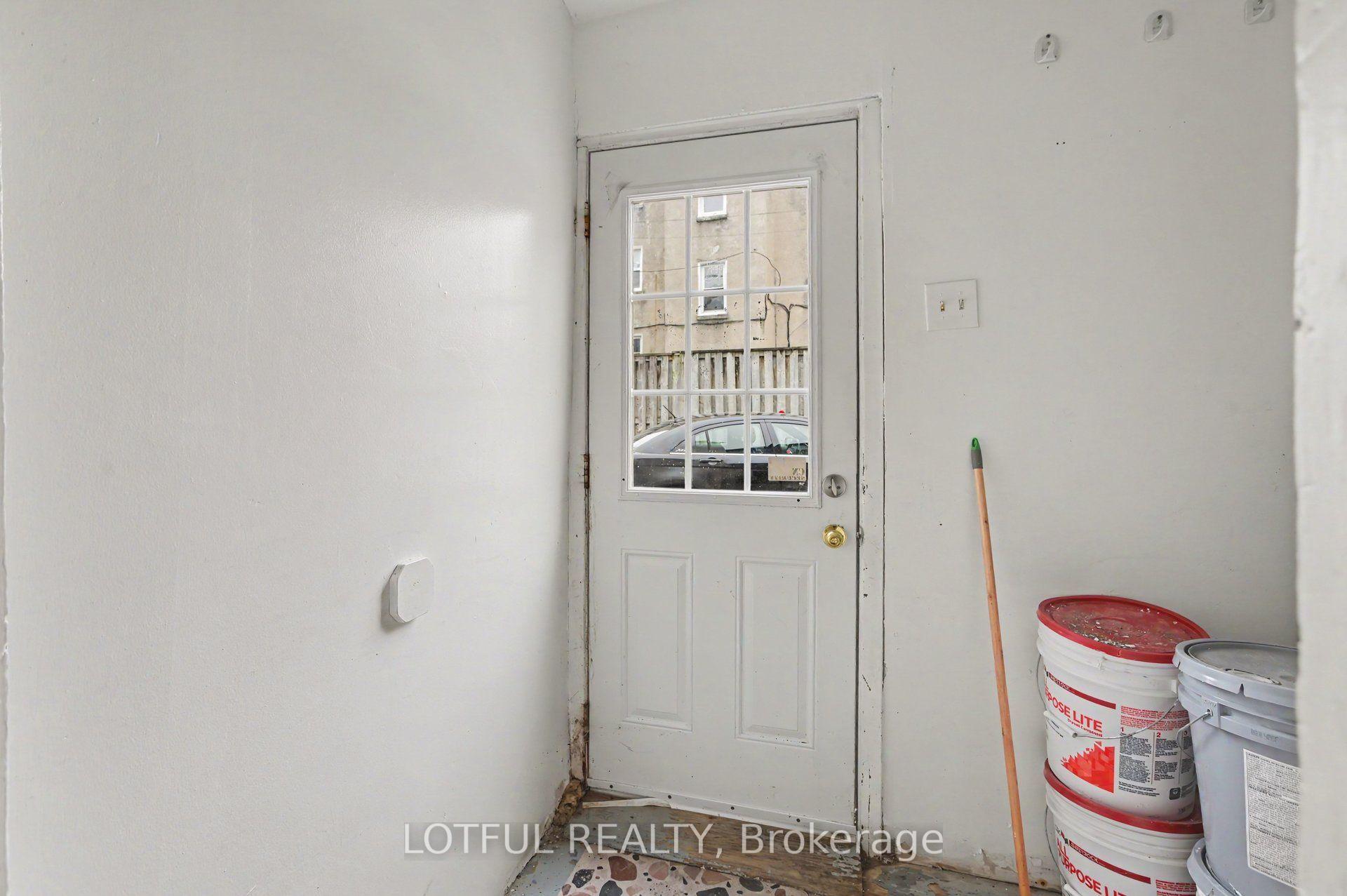 Photo 3 of 118 Marier Avenue, Ottawa, Vanier — HOMEH