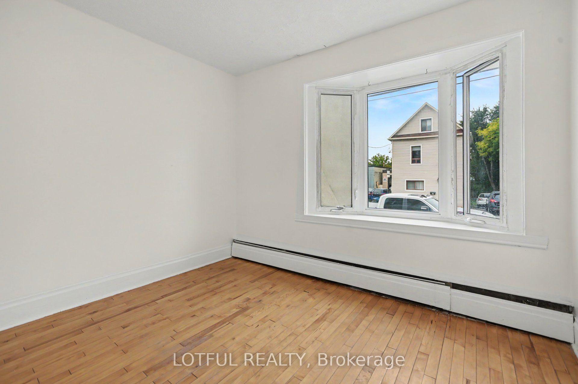 Photo 11 of 118 Marier Avenue, Ottawa, Vanier — HOMEH