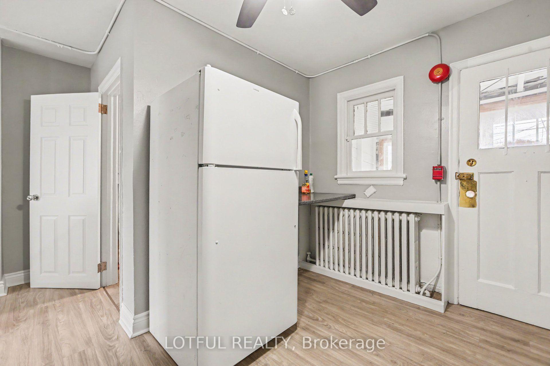 Photo 16 of 118 Marier Avenue, Ottawa, Vanier — HOMEH
