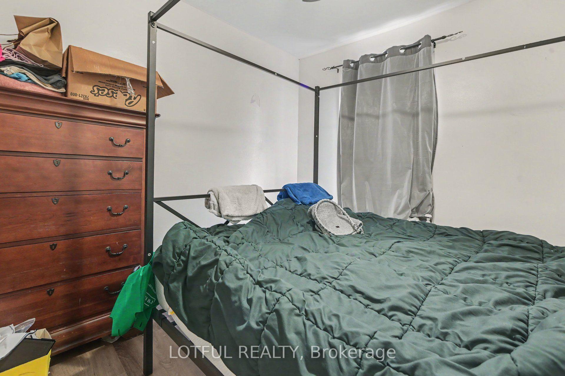 Photo 32 of 118 Marier Avenue, Ottawa, Vanier — HOMEH