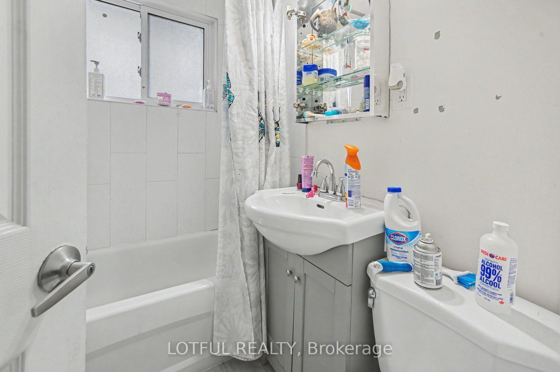 Photo 36 of 118 Marier Avenue, Ottawa, Vanier — HOMEH