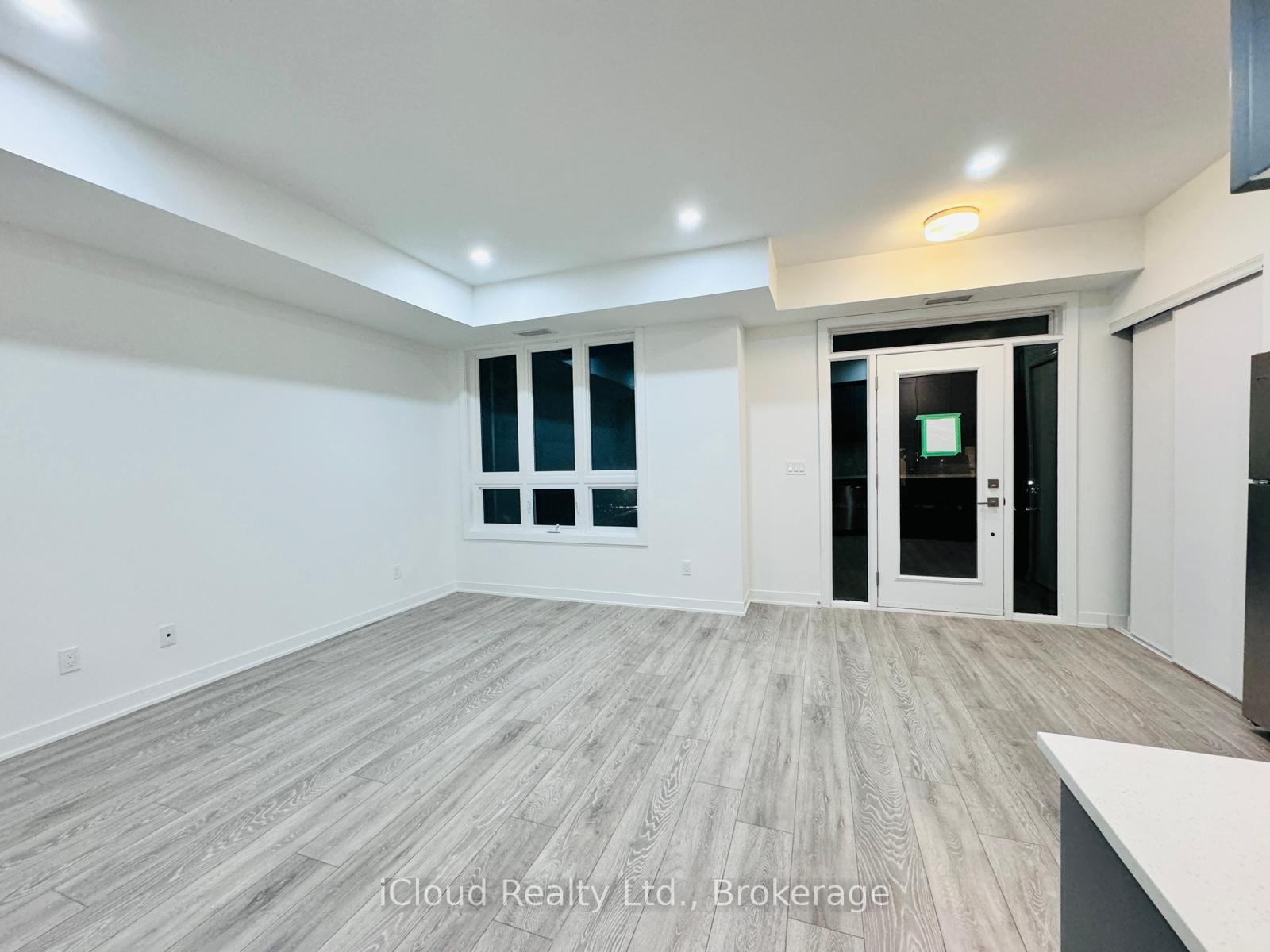 Photo 3 of Unit 9, 4025 Hickory Drive, Mississauga, Rathwood — HOMEH