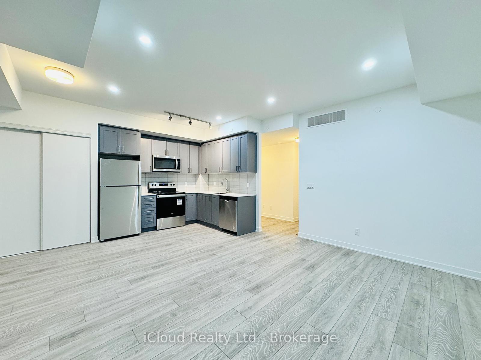 Photo 7 of Unit 9, 4025 Hickory Drive, Mississauga, Rathwood — HOMEH