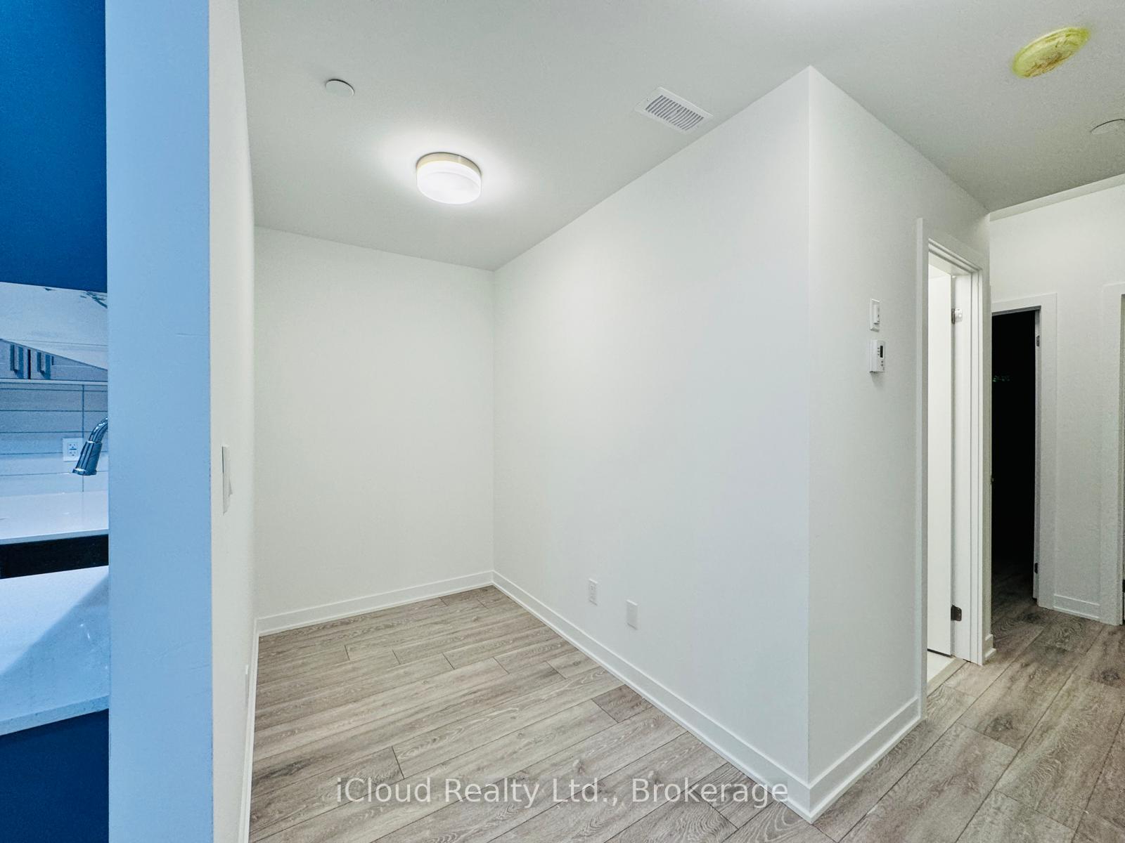 Photo 13 of Unit 9, 4025 Hickory Drive, Mississauga, Rathwood — HOMEH